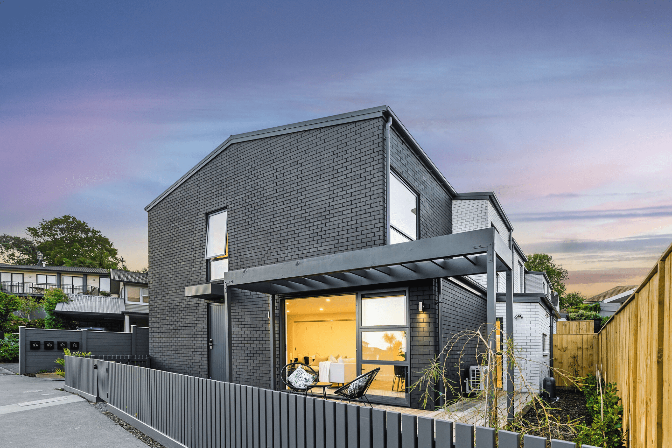 Shadwell-Place-Sales-Brochure-20220131-1-v3.png