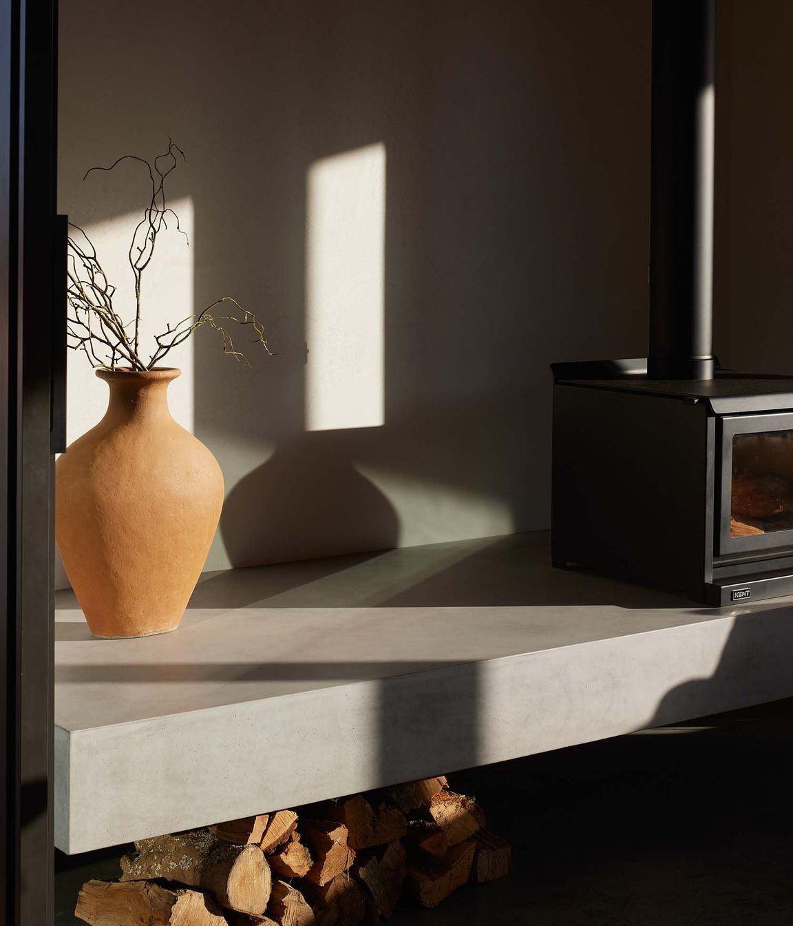 Sisters-SanctuaryFireplaceSimon-Wilson8.jpg