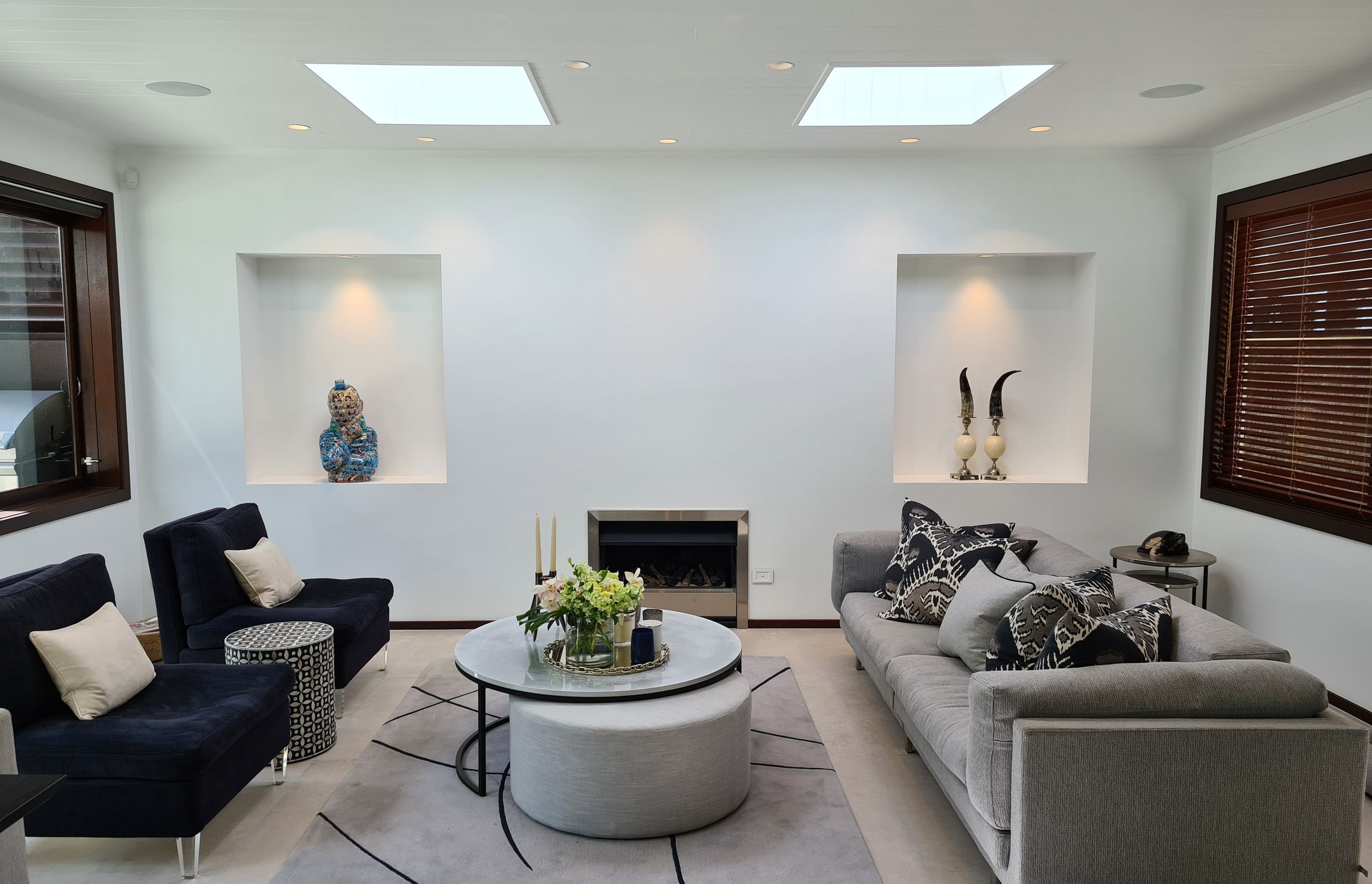 Sitting-Room-Switch-Lighting-Lutron-Electronics-automated-lighting-control-SpeakerCraft-in-ceiling-speakers-SONOS-audio-Savant-home-automation-control.jpg