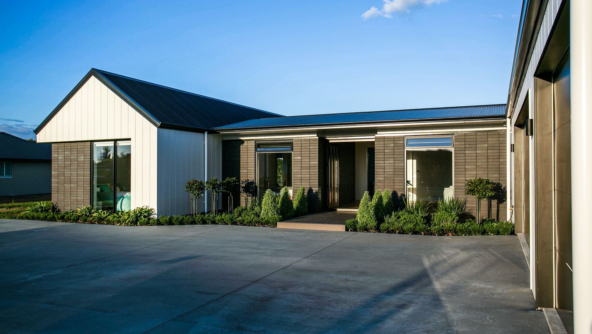 Stylish Executive Living - Cambridge banner