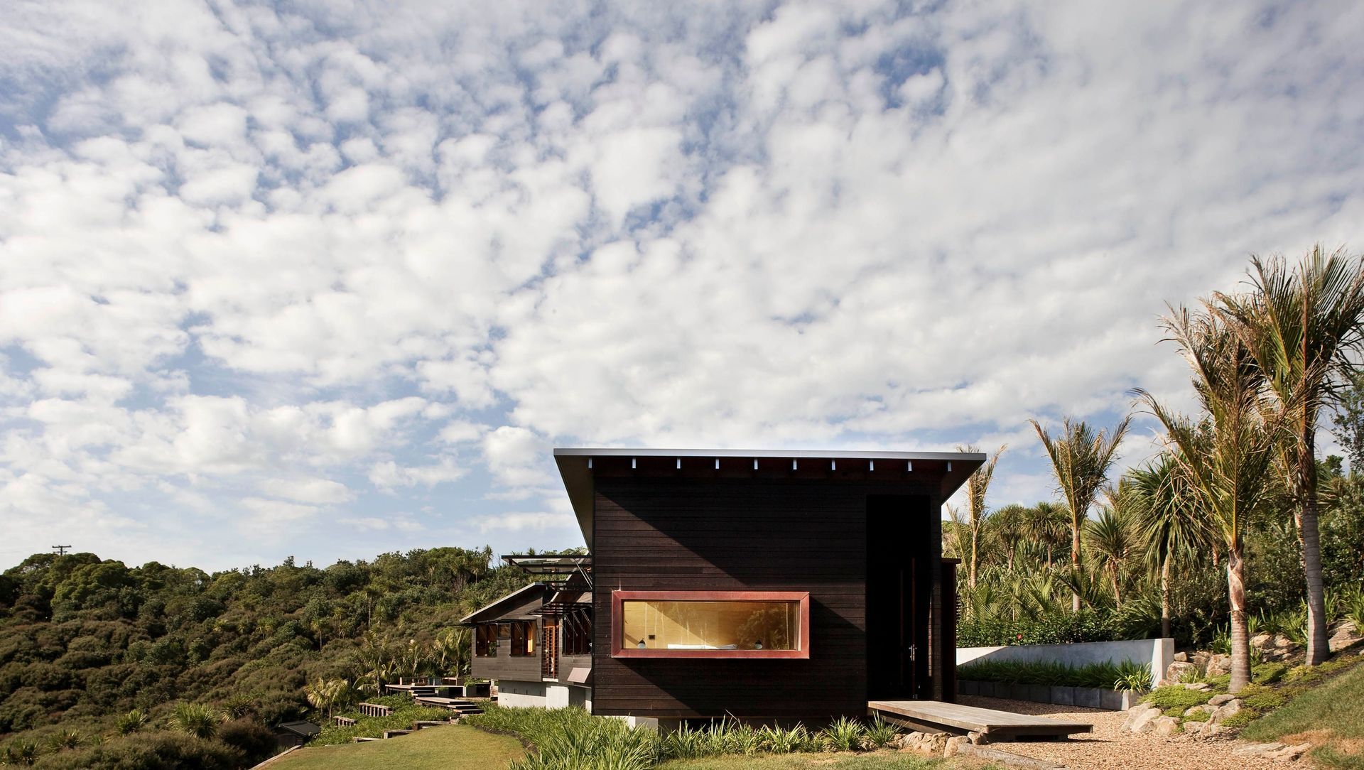Owhanake Bay House banner