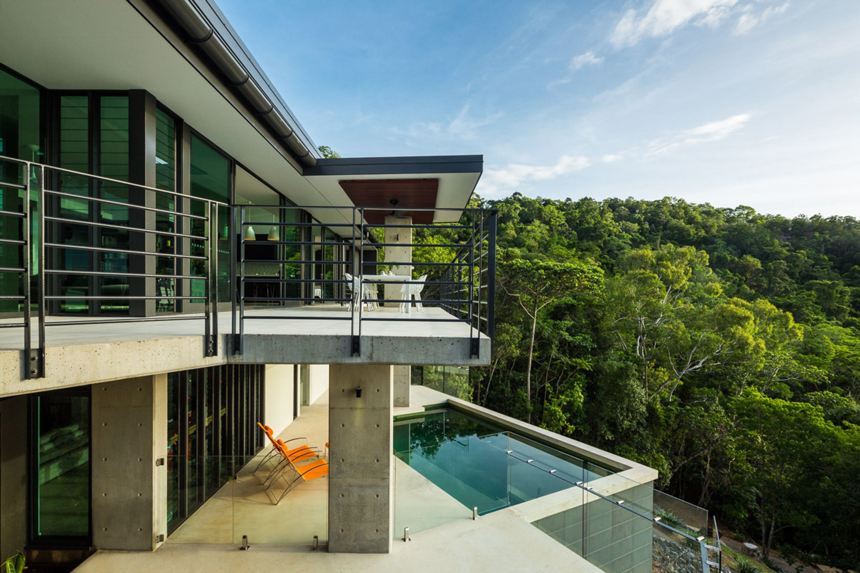 Edge Hill Residence