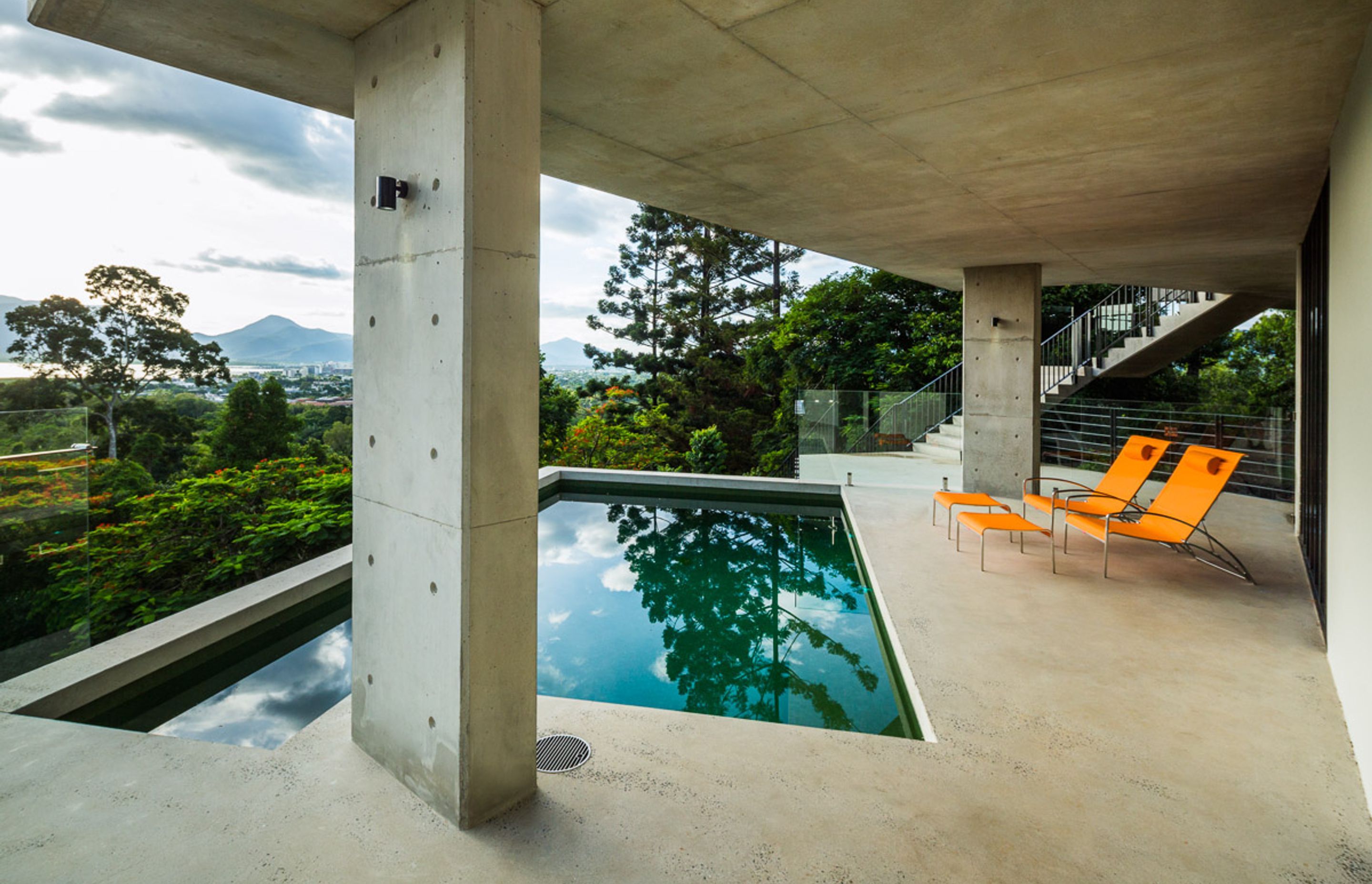 Edge Hill Residence