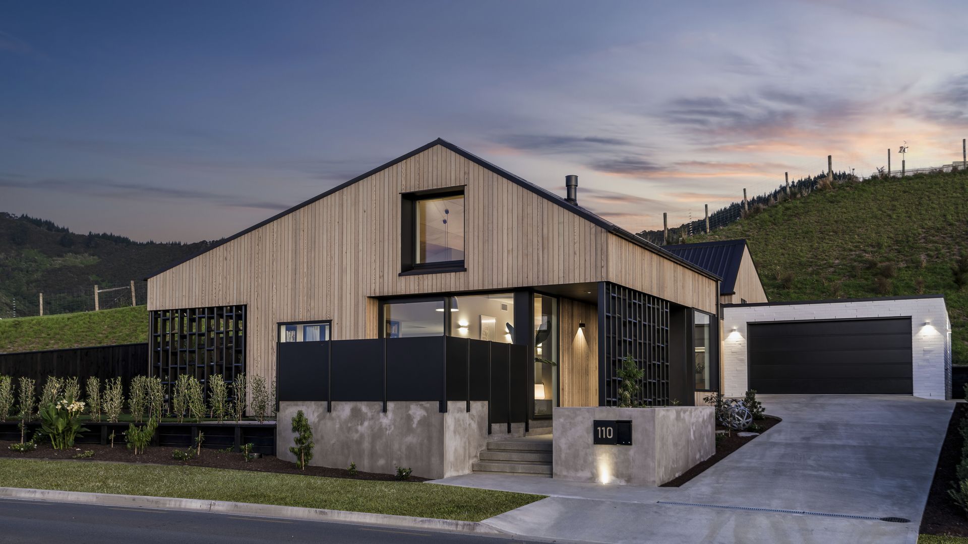 Tasman Views House banner