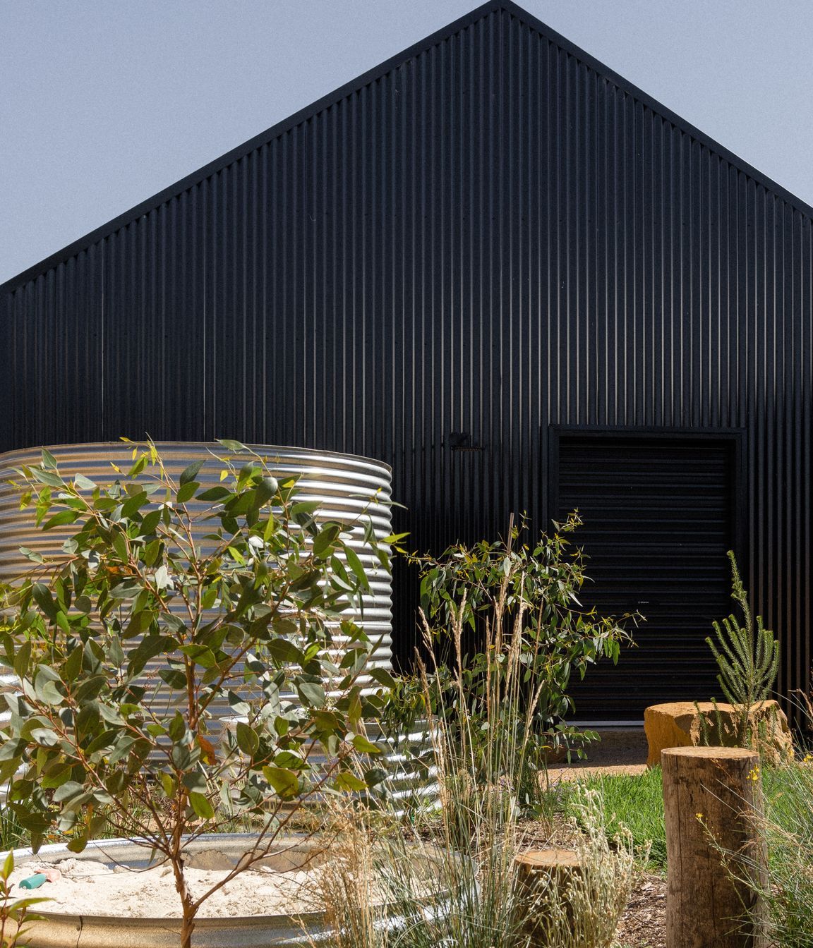 The-Good-Day-House-Al-and-Imo-Landscape-Design-by-Simon-Taylor-Native-Australian-Garden-Torquay-Surf-Coast-Australia-Taylor-12.jpg