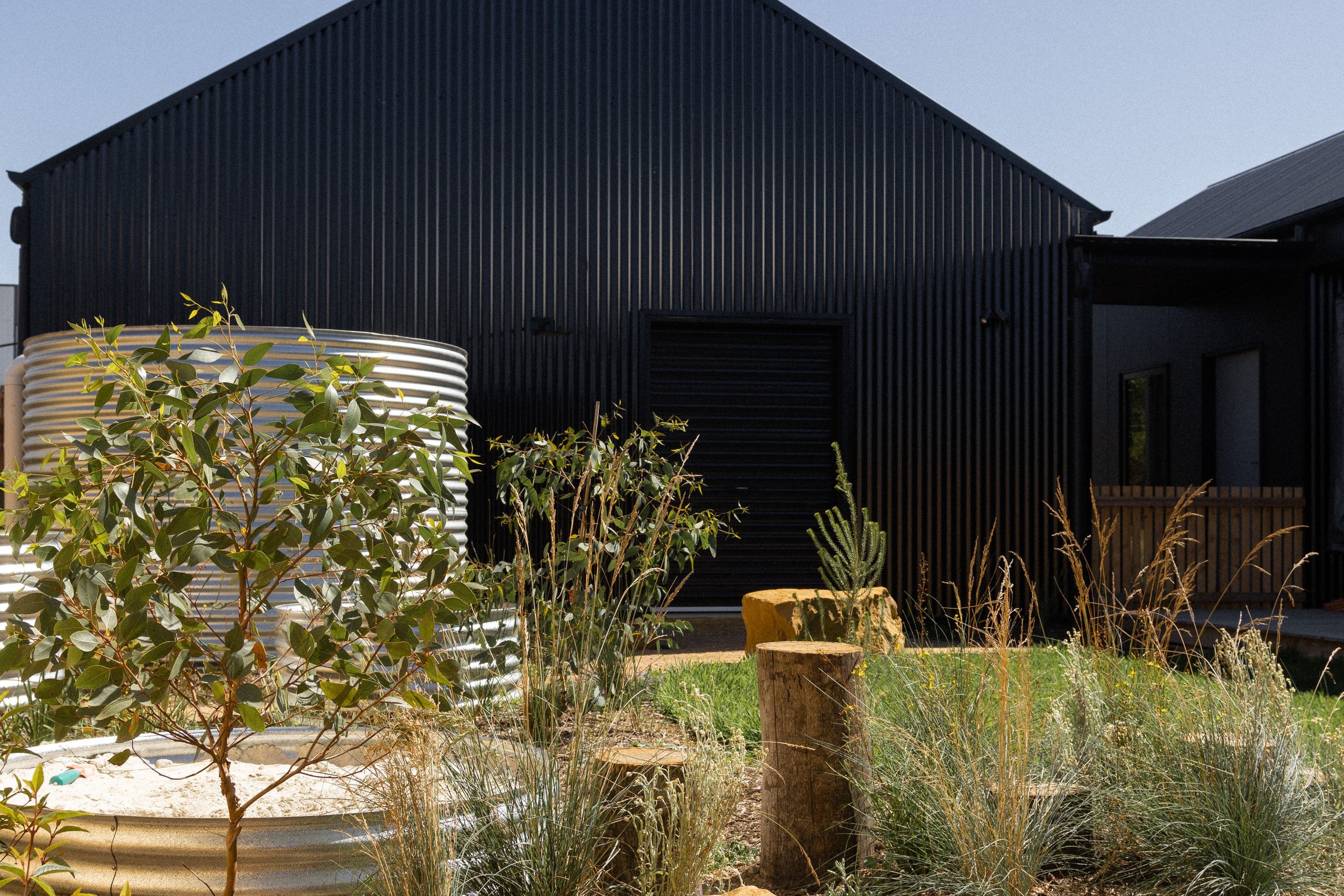 The-Good-Day-House-Al-and-Imo-Landscape-Design-by-Simon-Taylor-Native-Australian-Garden-Torquay-Surf-Coast-Australia-Taylor-13-v3.jpg