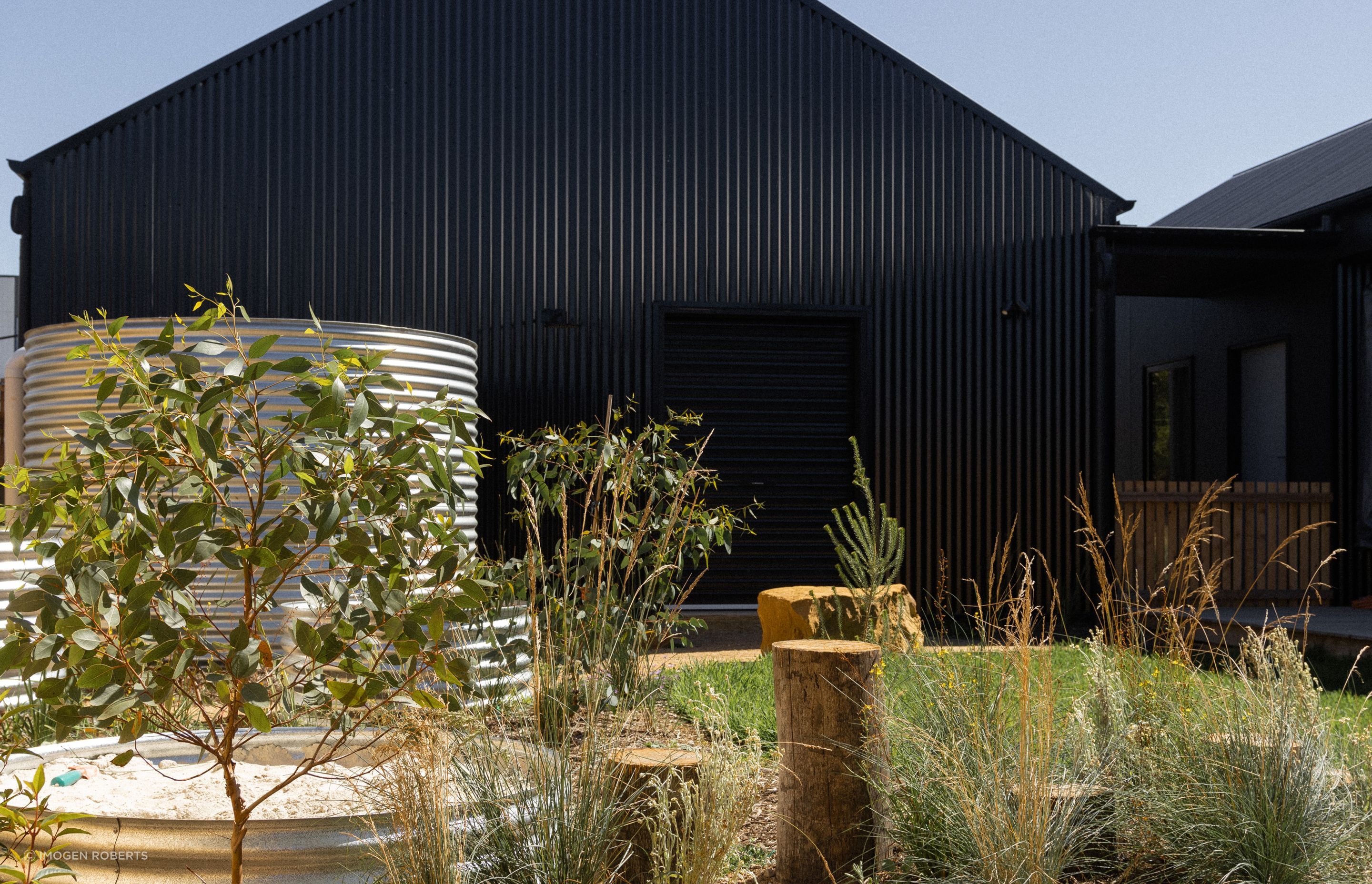 The-Good-Day-House-Al-and-Imo-Landscape-Design-by-Simon-Taylor-Native-Australian-Garden-Torquay-Surf-Coast-Australia-Taylor-13-v3.jpg
