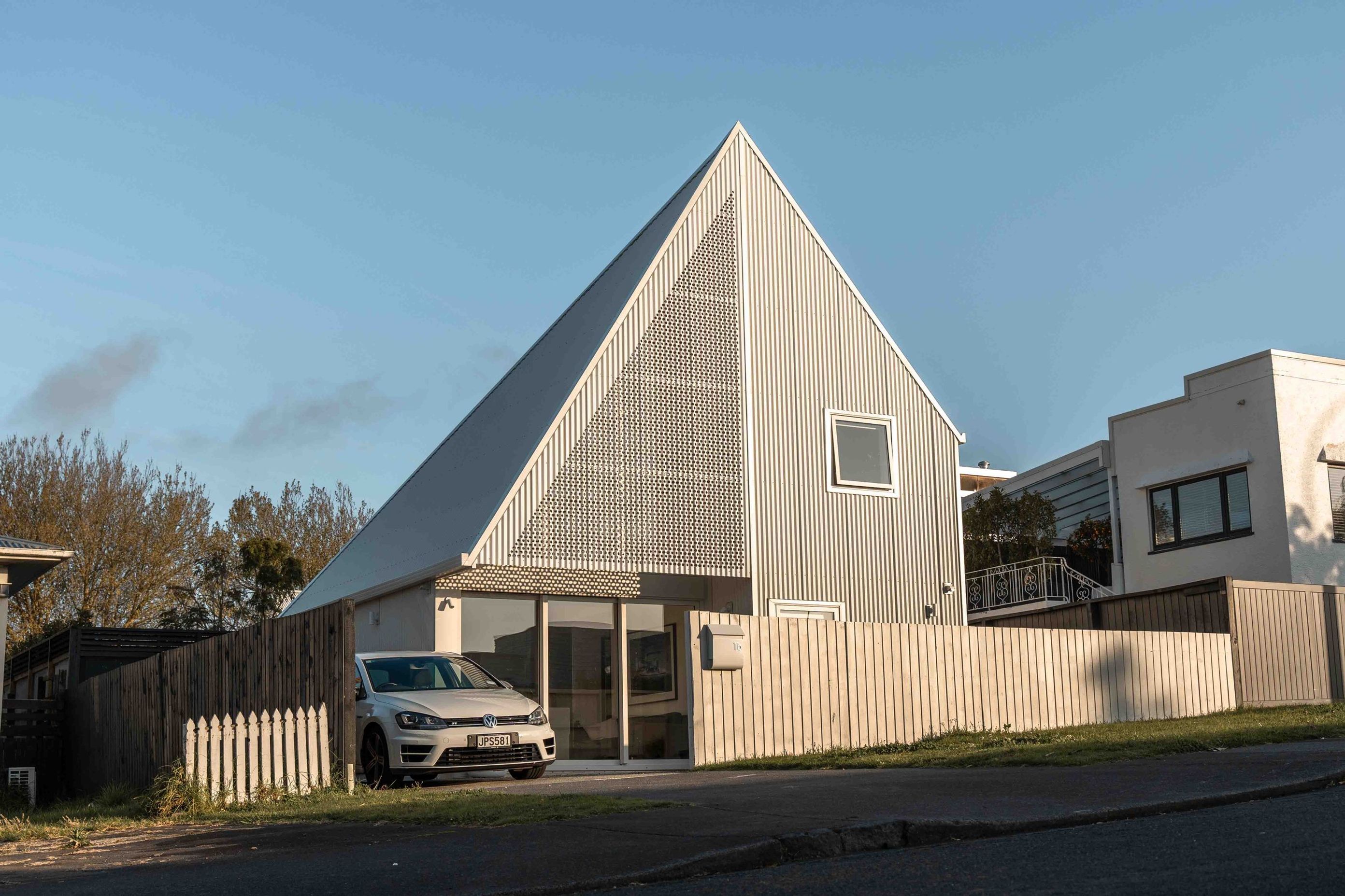 ThePaperHouseZeBuildDSC00517.jpg