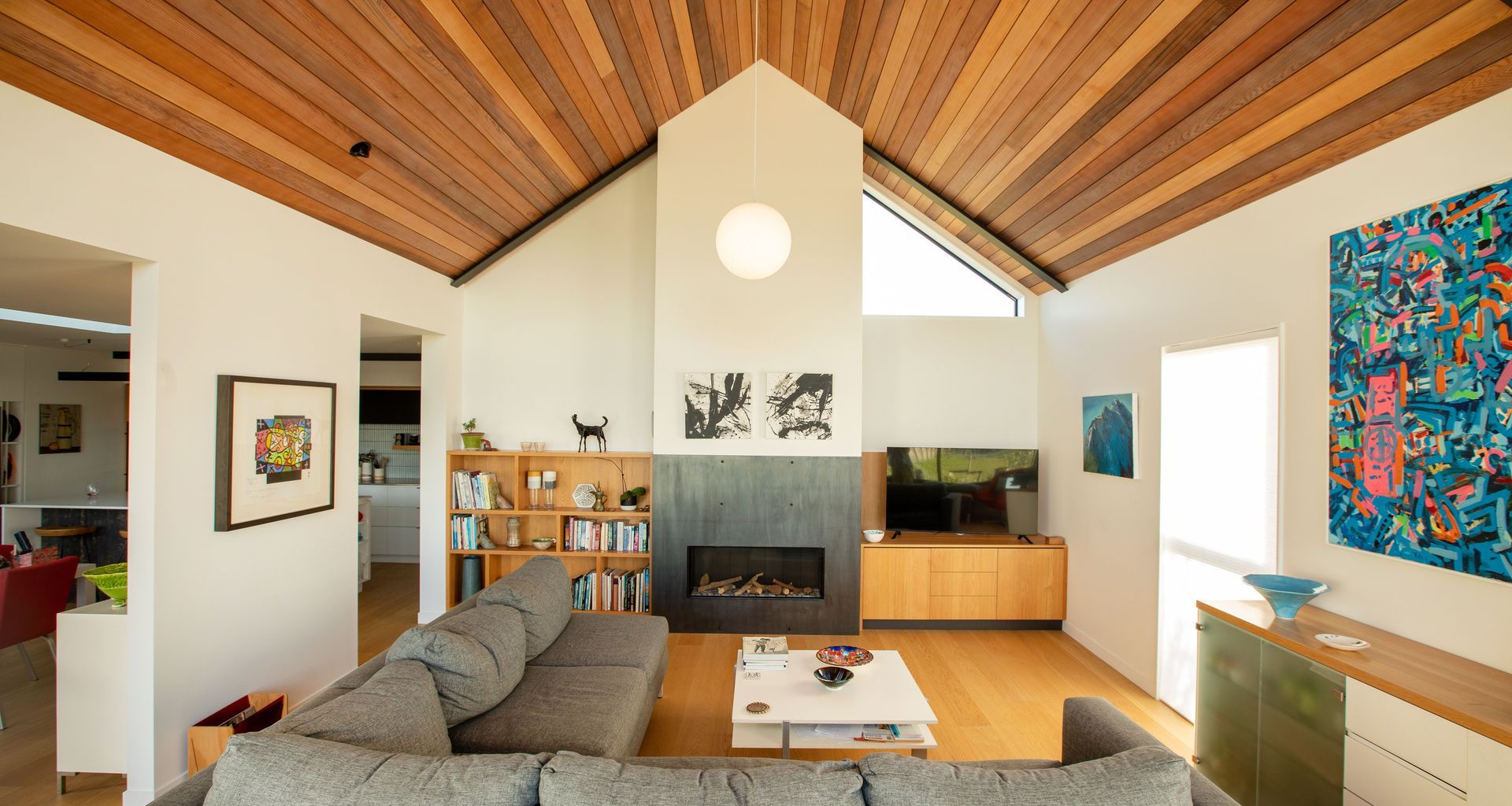 Iwa House banner