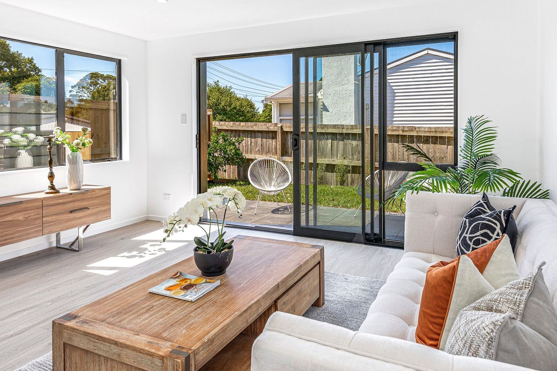 Torino Street, Pt England