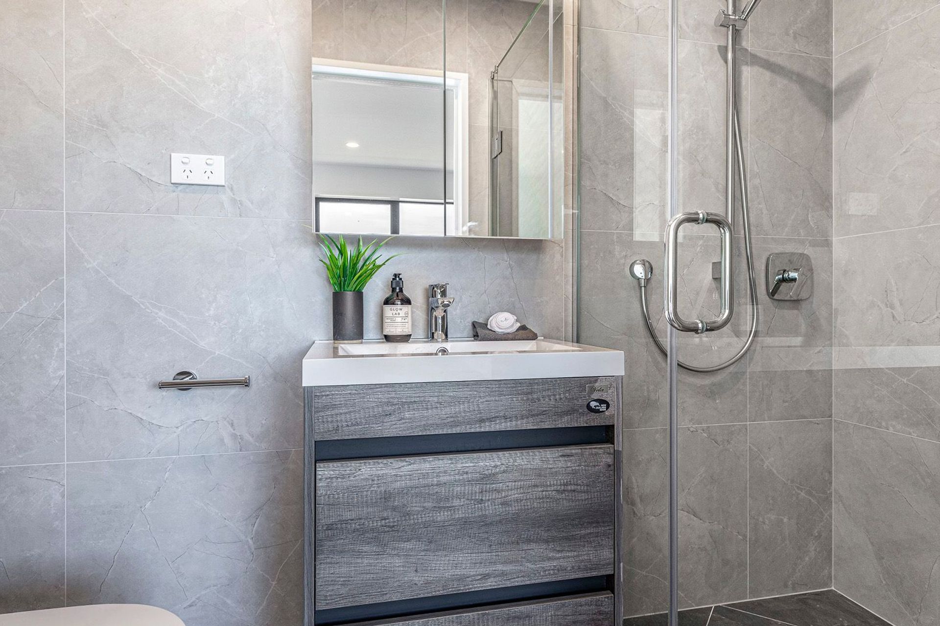 Torino Street, Pt England