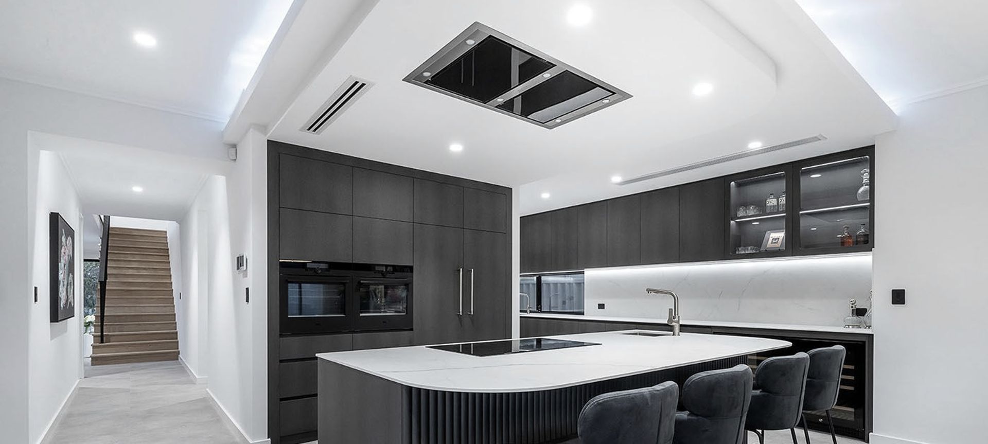 The Lake Como by Beaumonde Homes banner