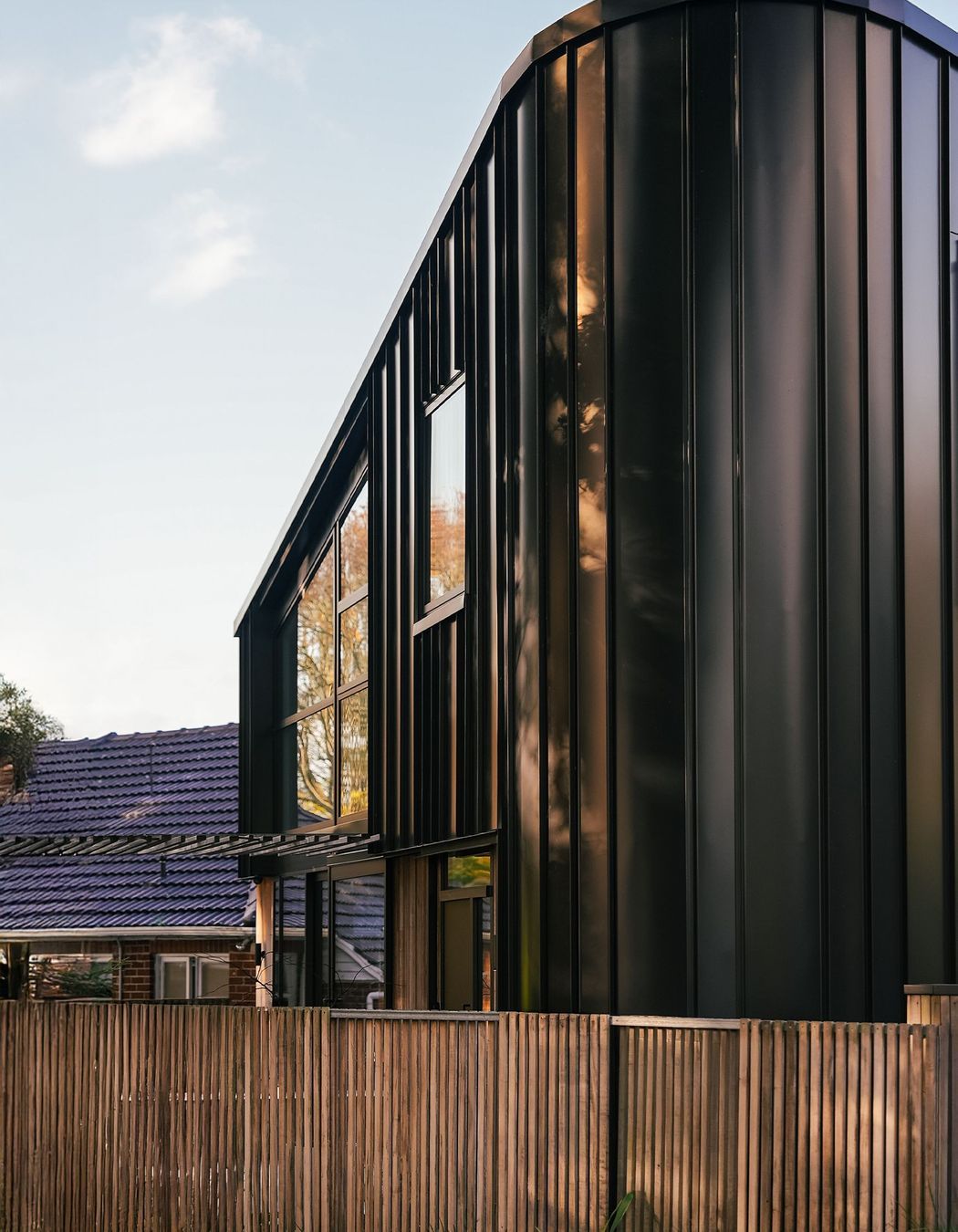 Under-Canopy-CoverModern-ArchitectureConstrukt-ArchitectsAucklandExterior-v2.jpg