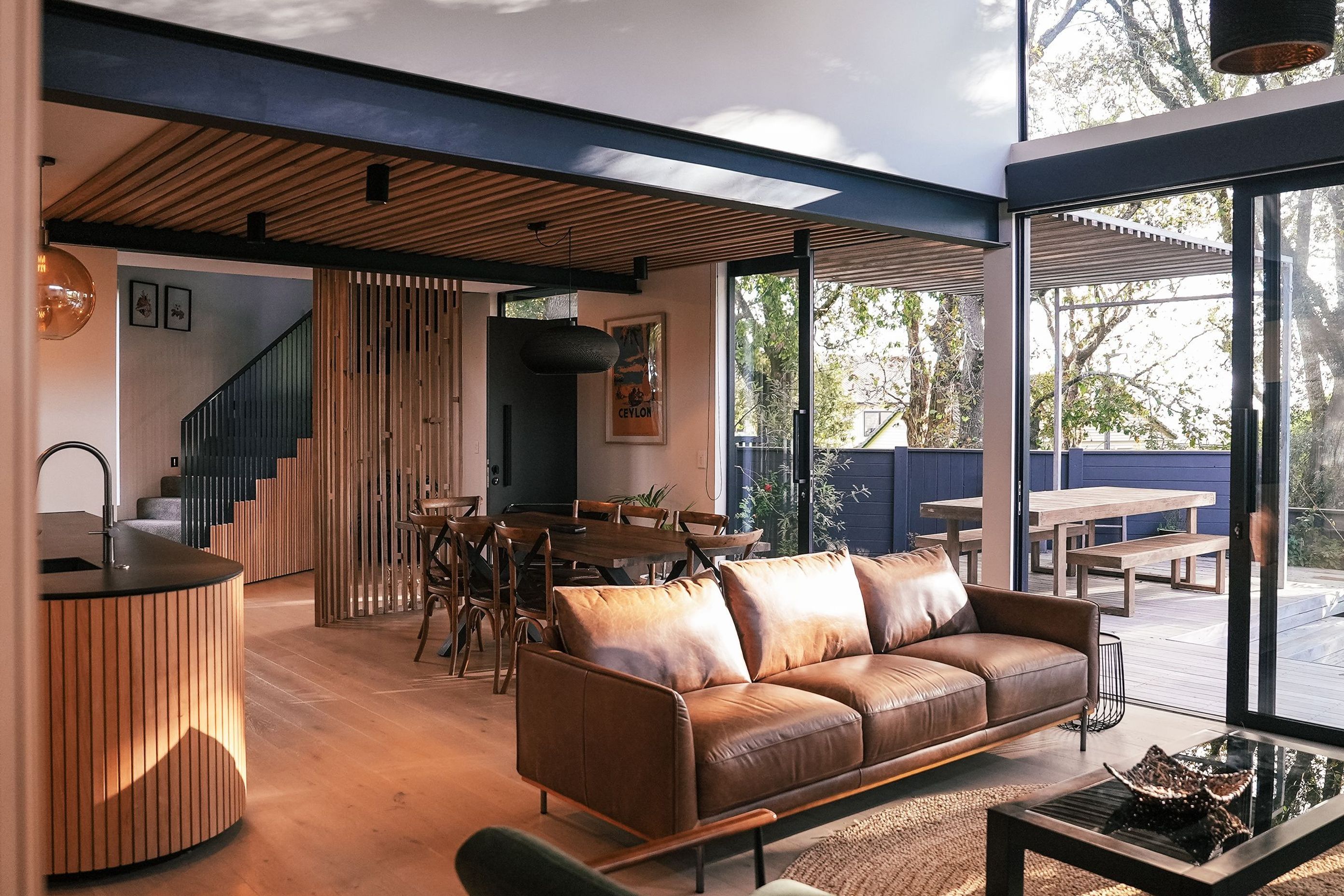 Under-Canopy-CoverModern-ArchitectureConstrukt-ArchitectsAucklandOpen-Plan-Living.jpg