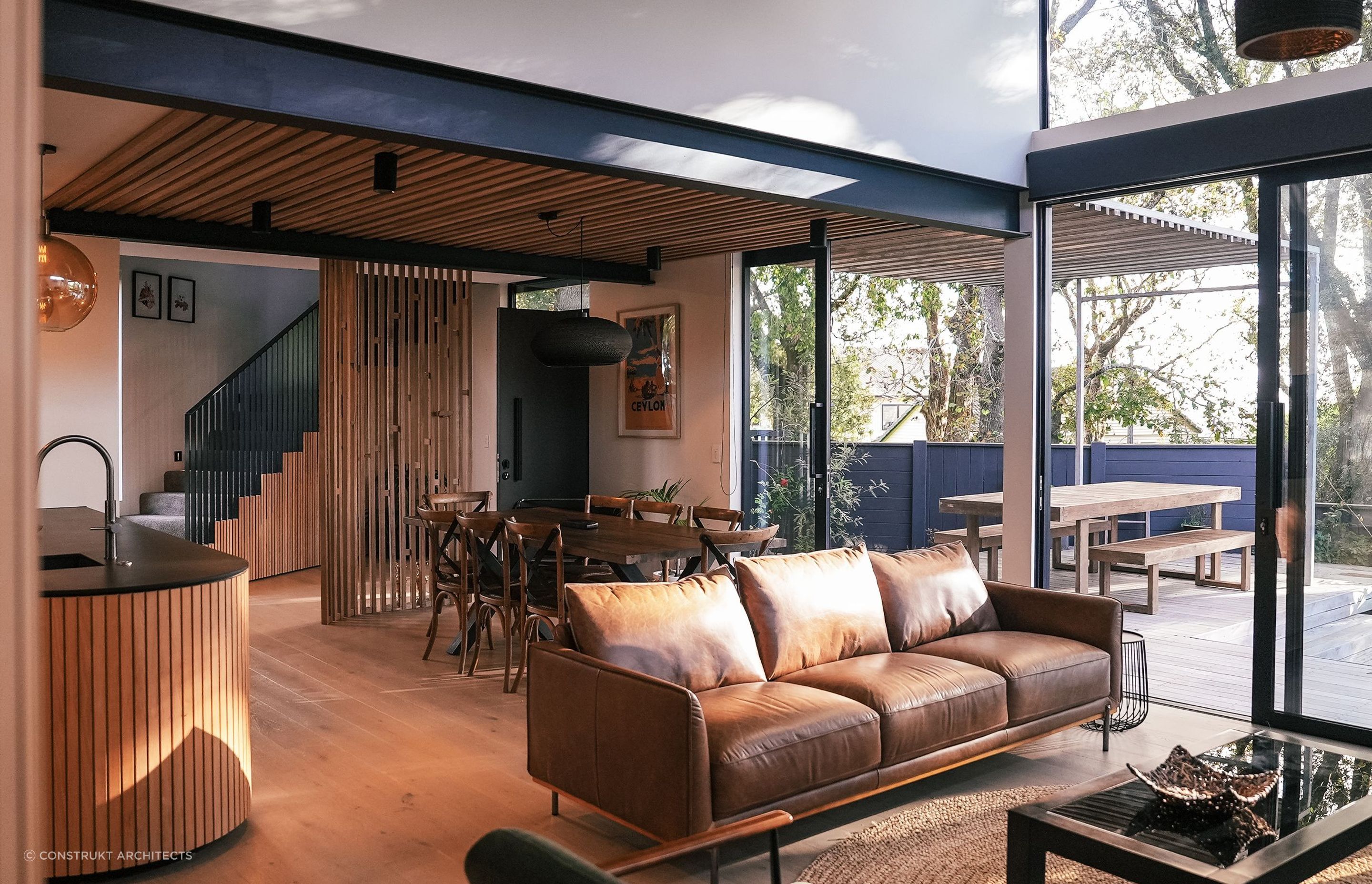 Under-Canopy-CoverModern-ArchitectureConstrukt-ArchitectsAucklandOpen-Plan-Living.jpg