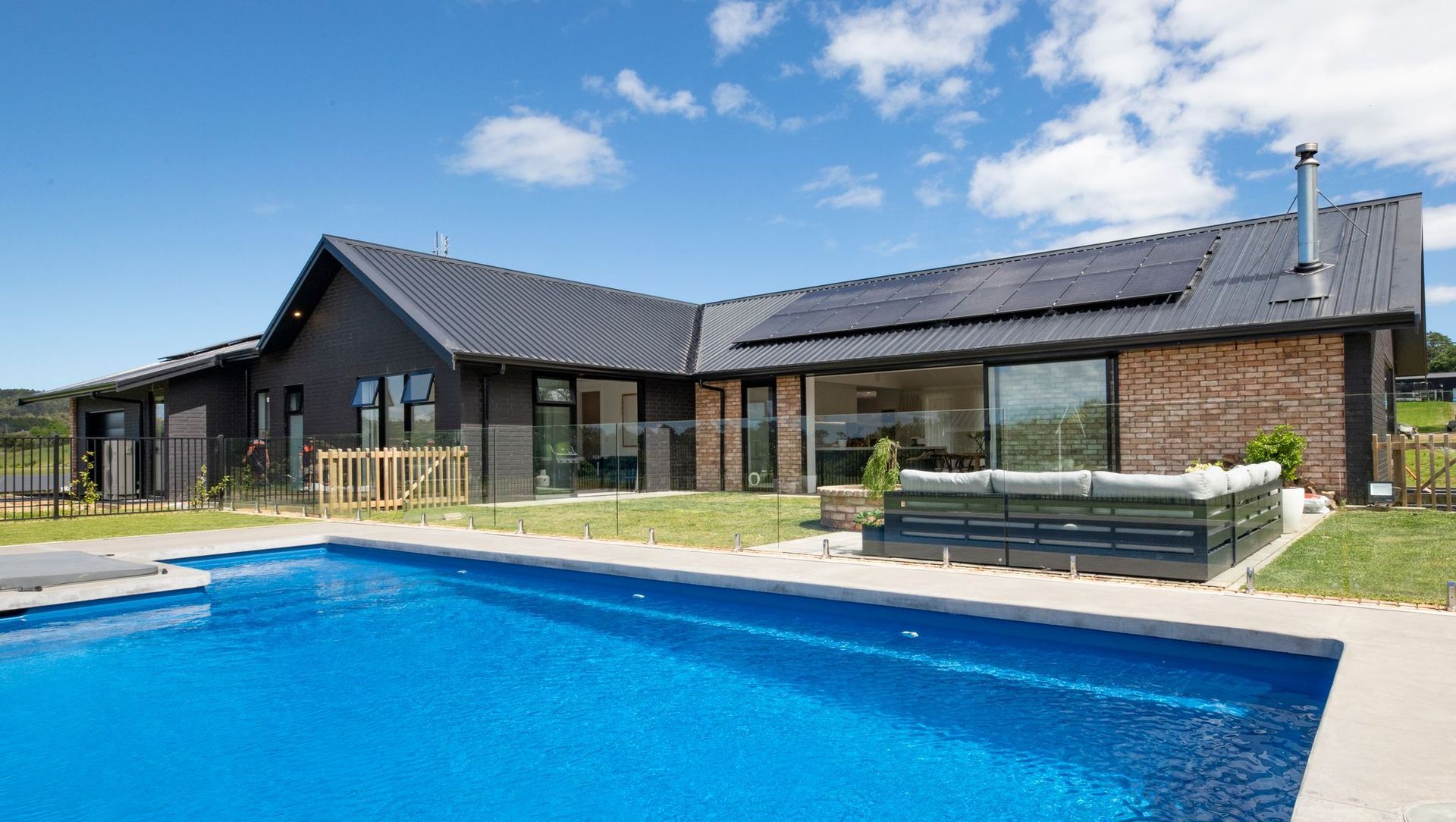 Oratia Hideaway In The Waitakere Ranges banner
