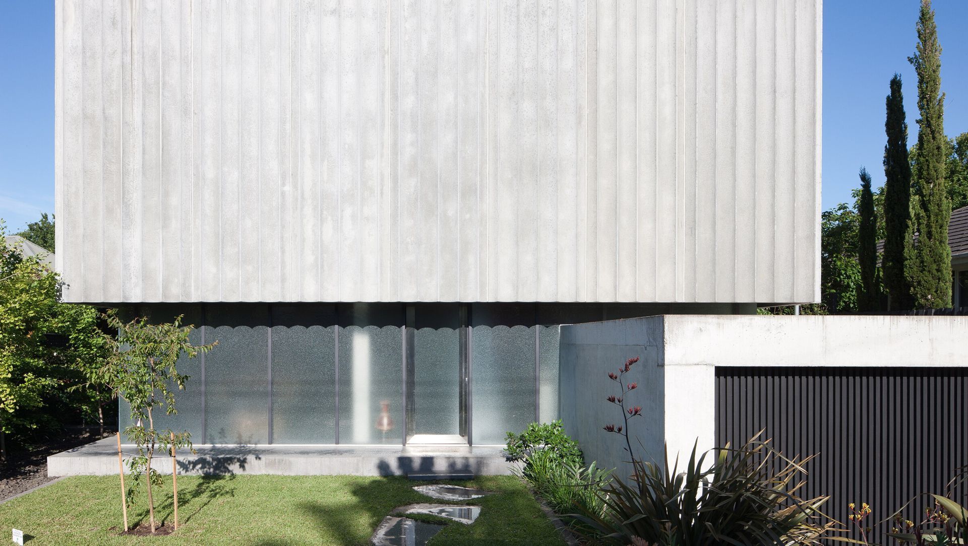 Barro House banner