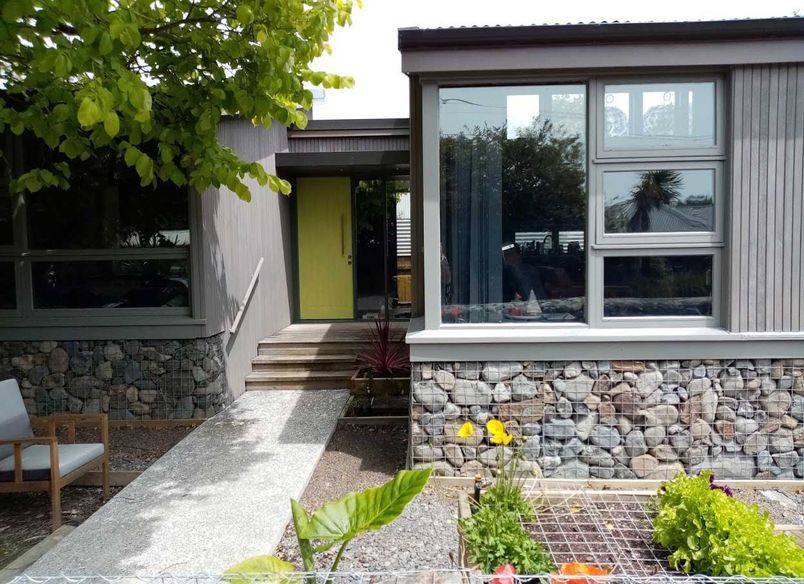 Waikanae active solar home