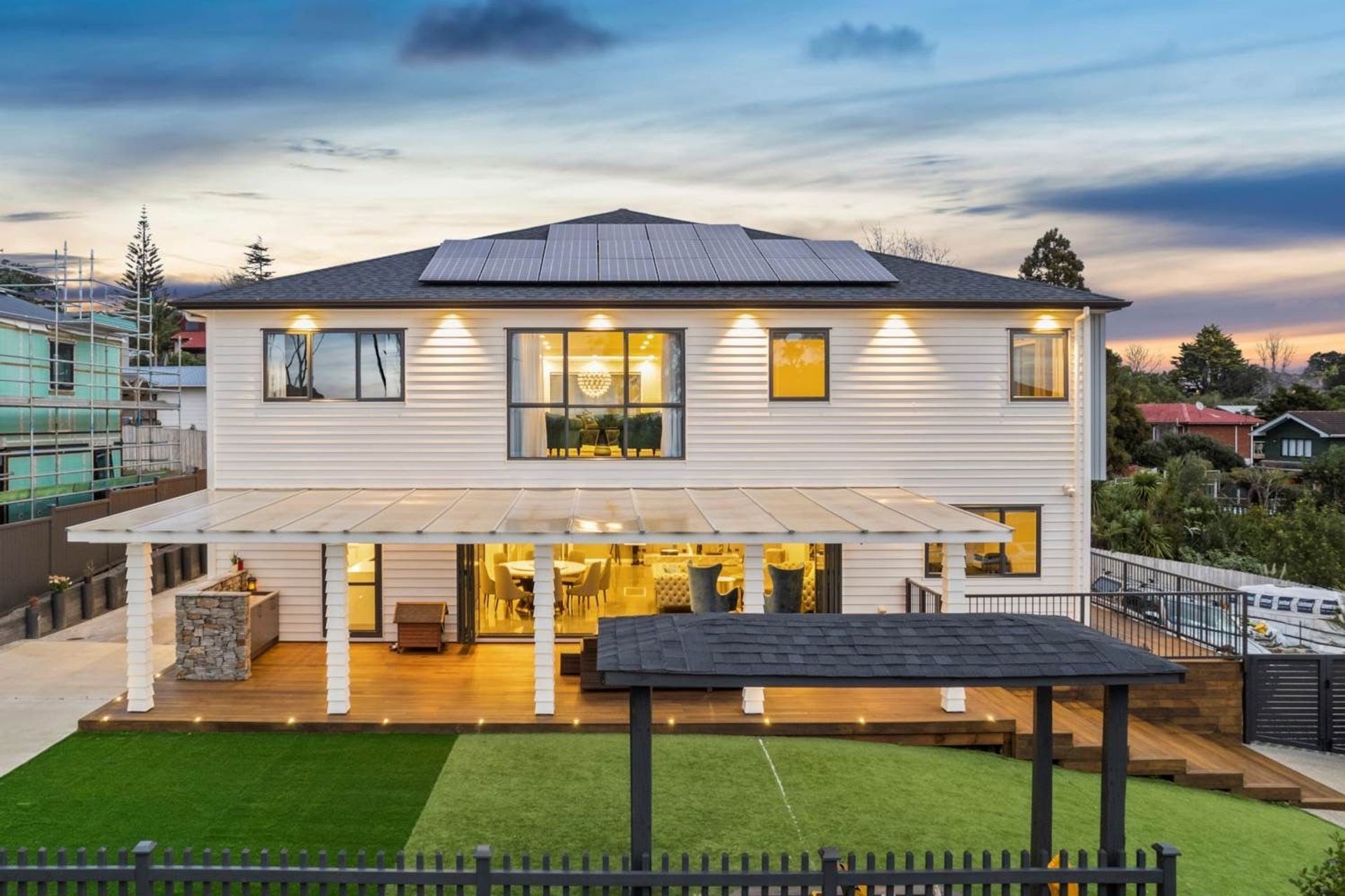 Happeace Lane, Titirangi