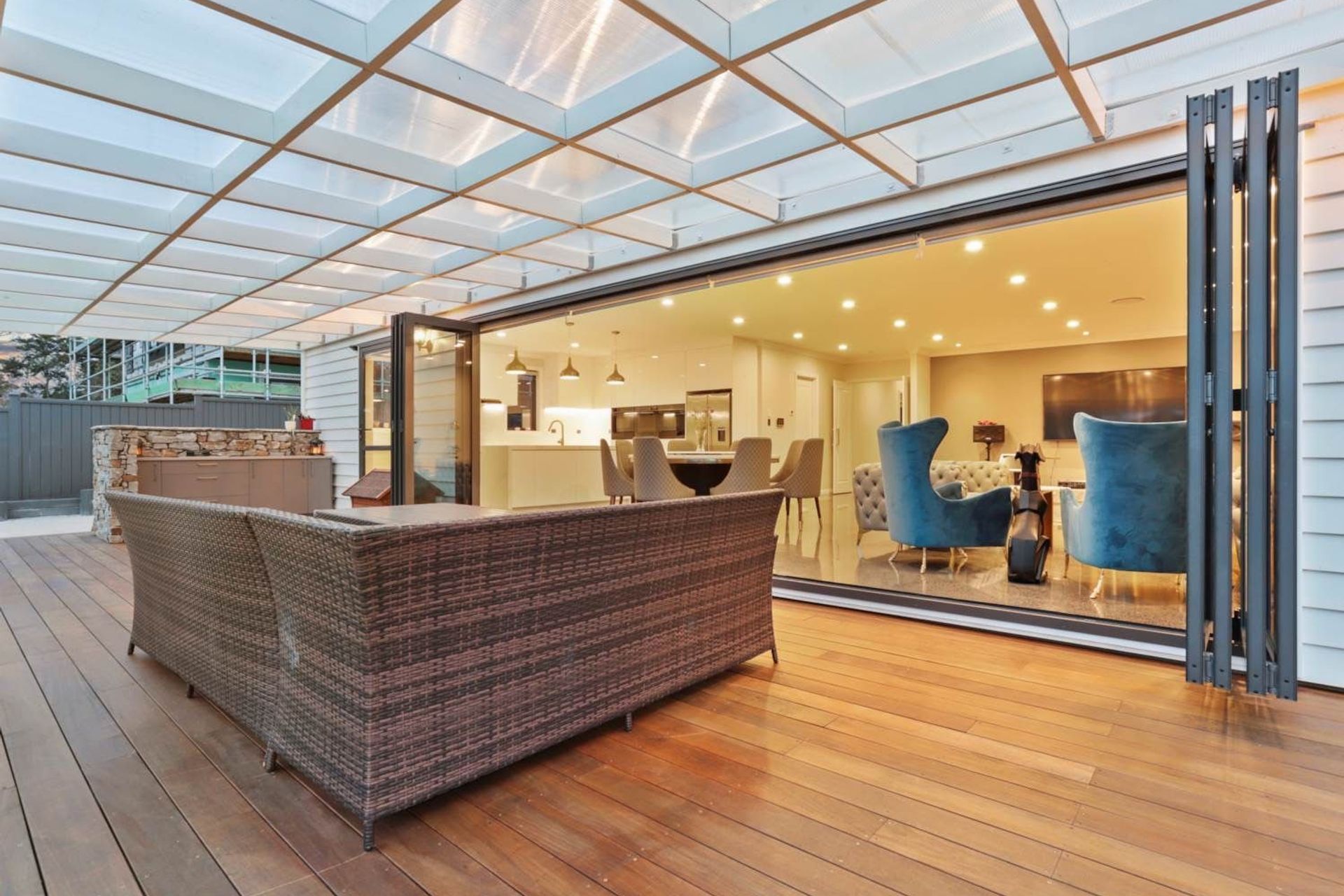 Happeace Lane, Titirangi