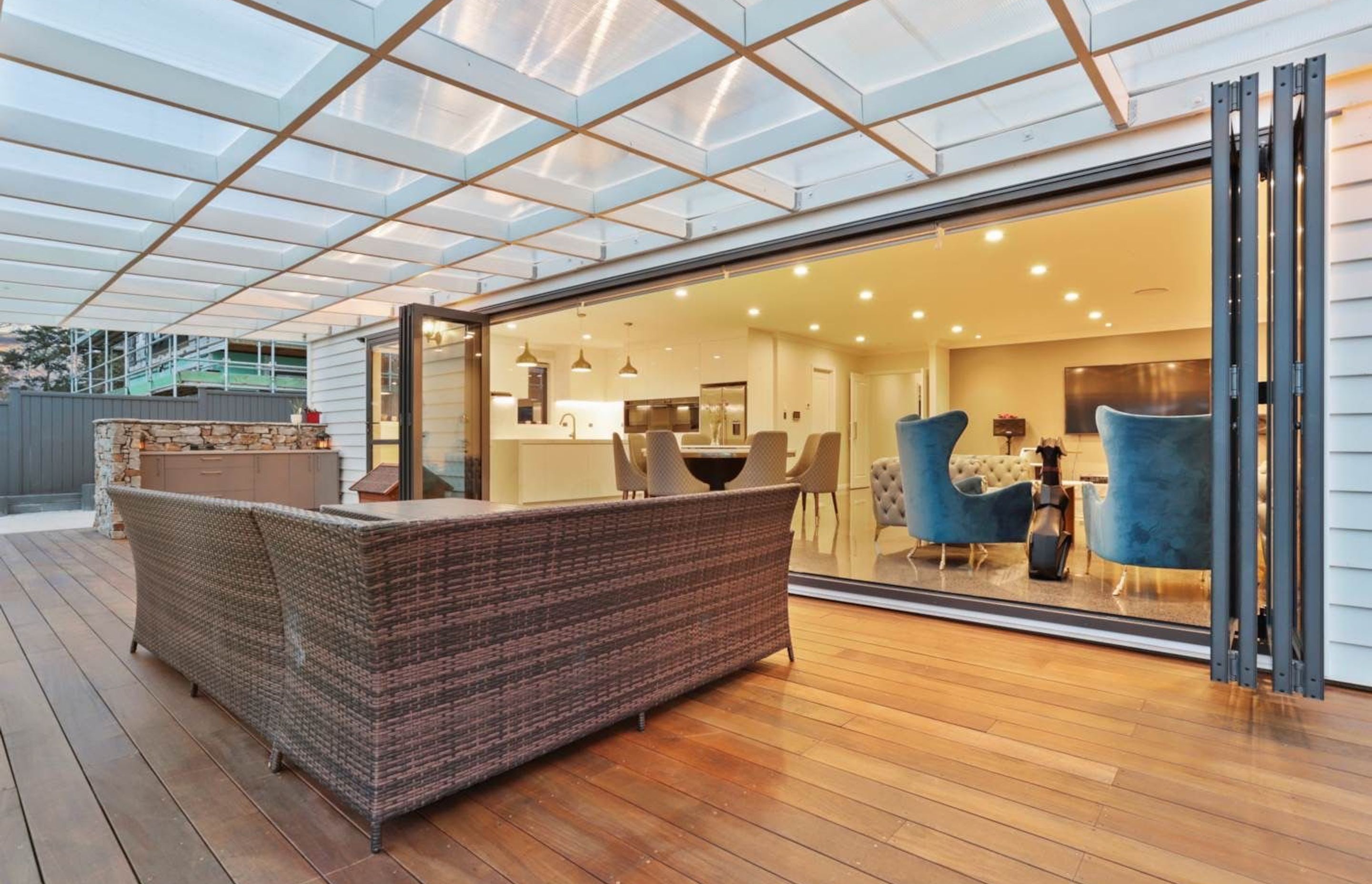 Happeace Lane, Titirangi