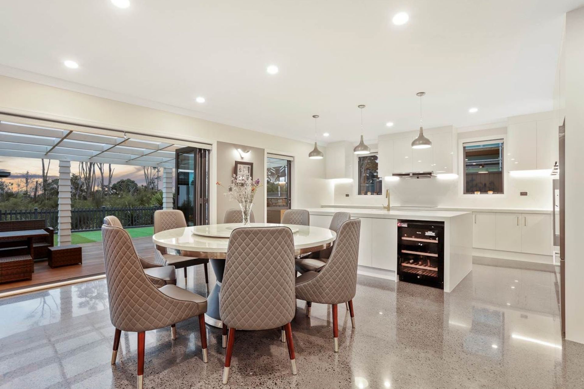 Happeace Lane, Titirangi