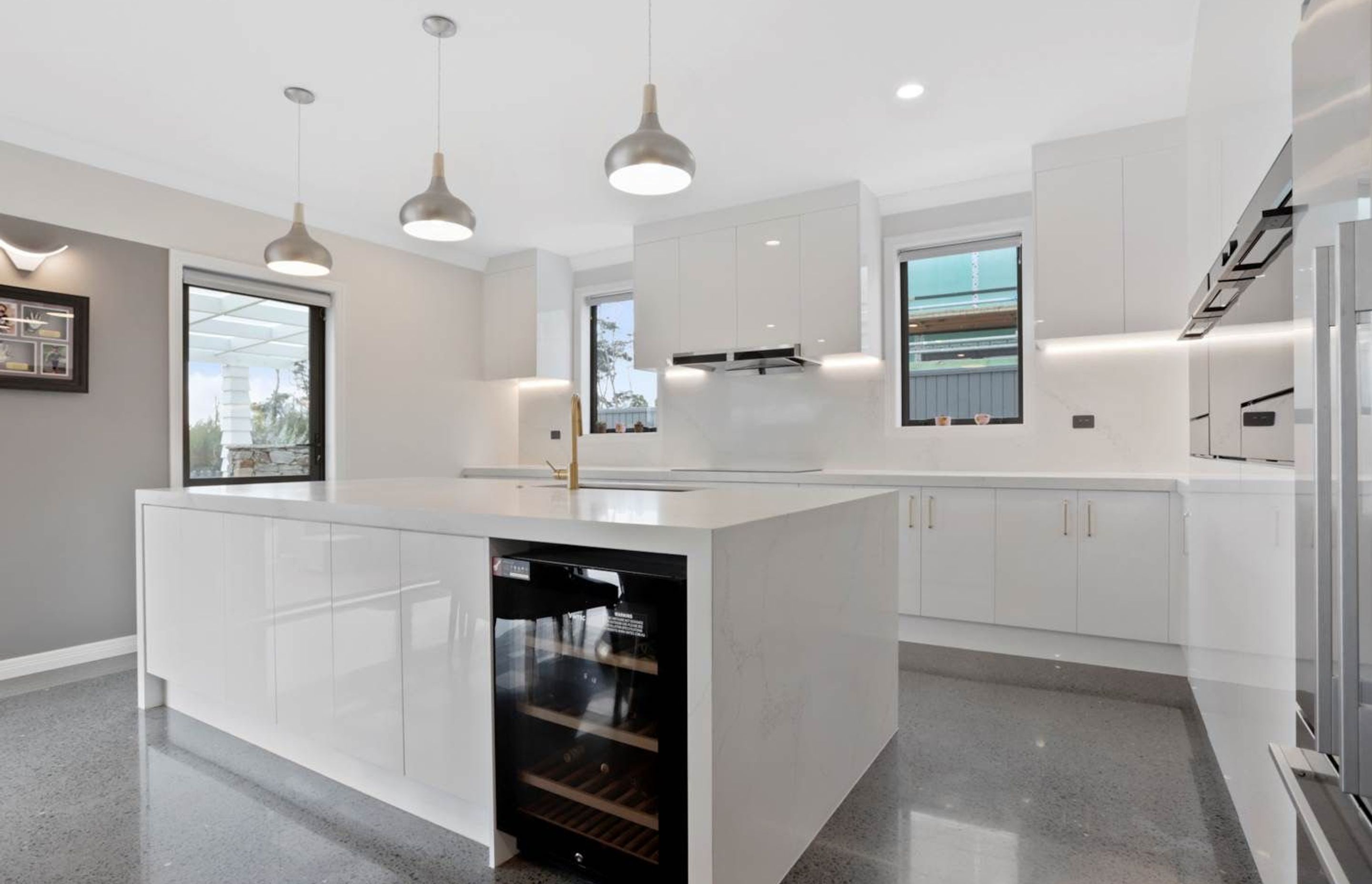 Happeace Lane, Titirangi
