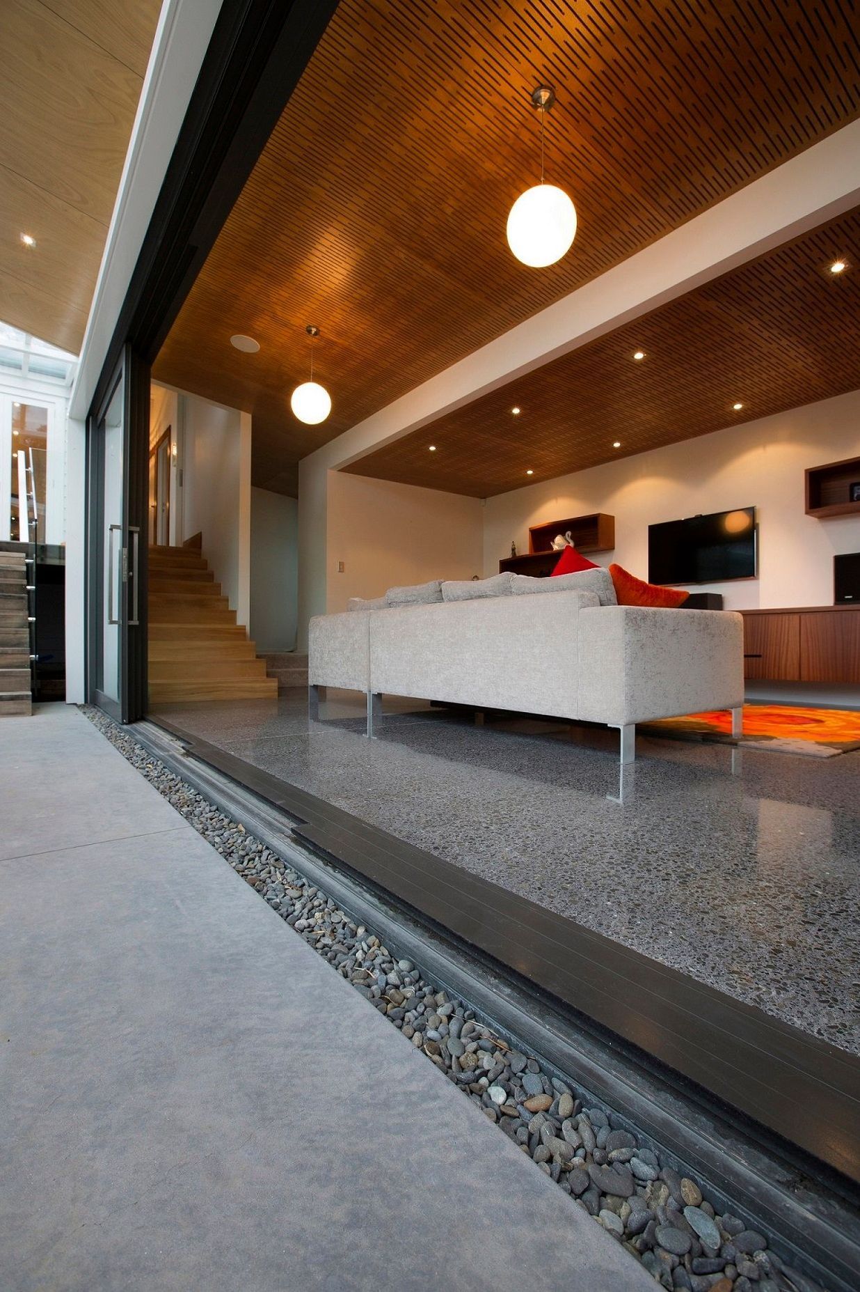 Designer Concrete: Indoor-outdoor space