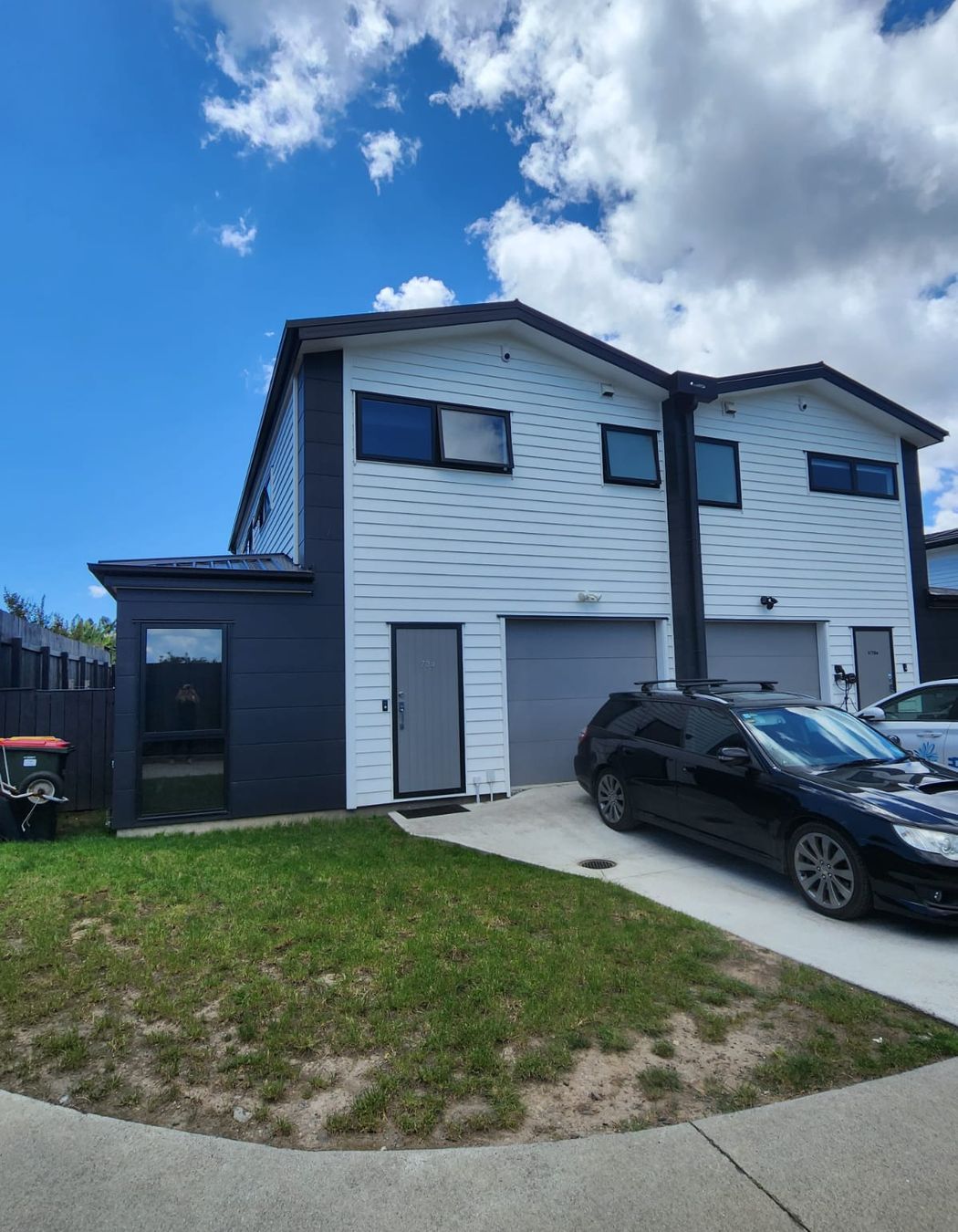 Molotok Group Town Houses