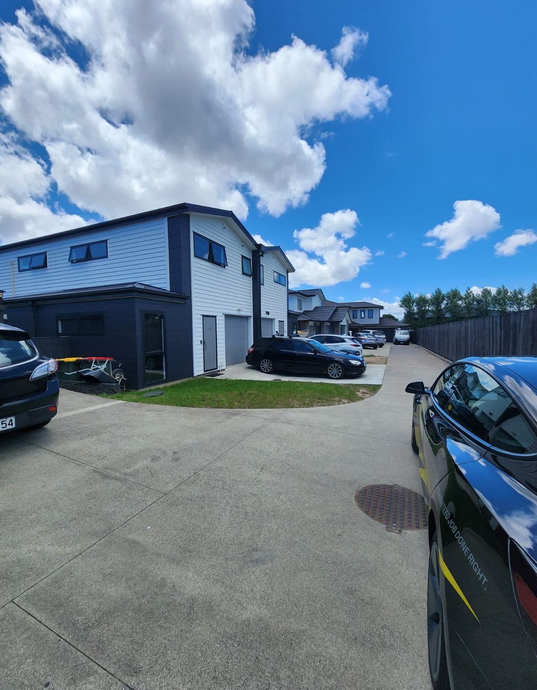 Molotok Group Town Houses