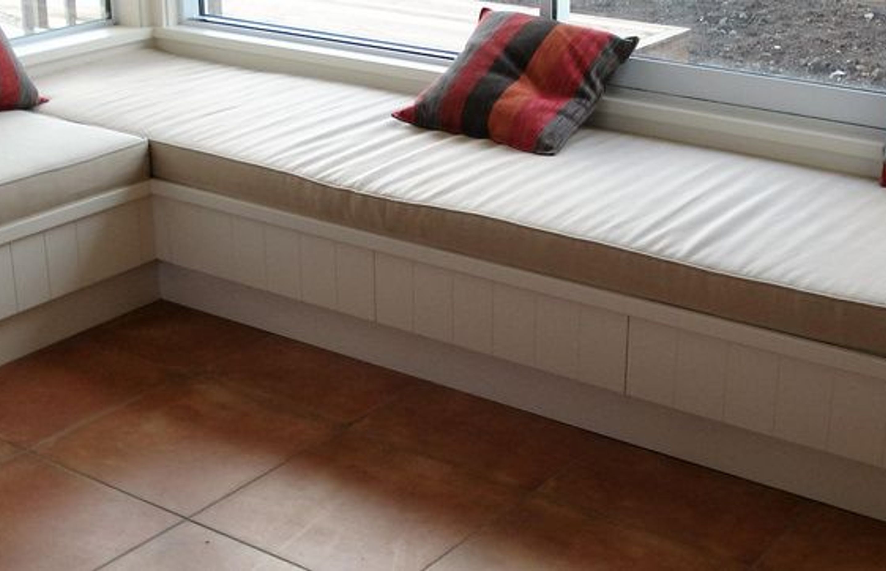 Window seating with hidden storage