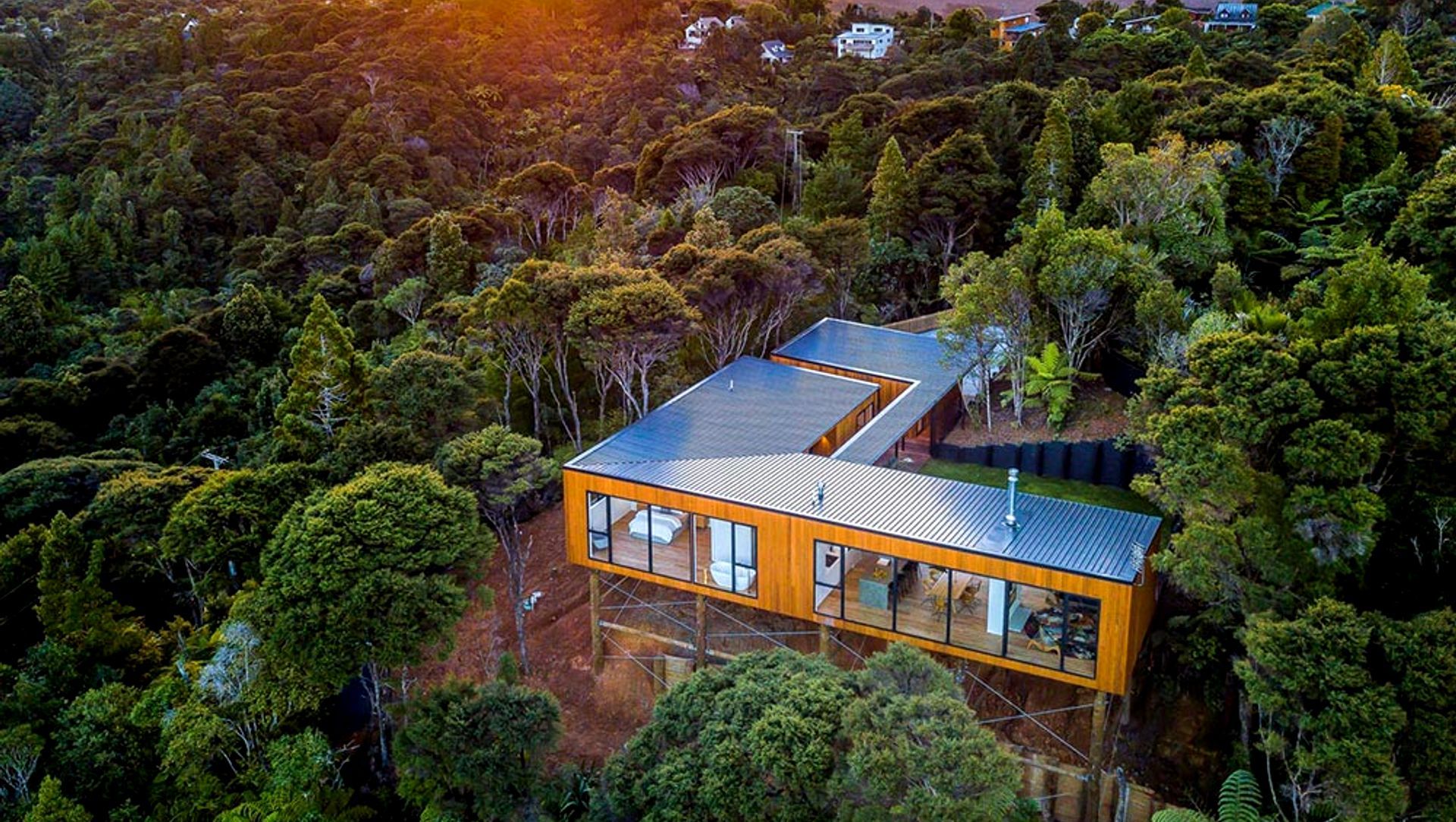 Waitakere Tree House banner