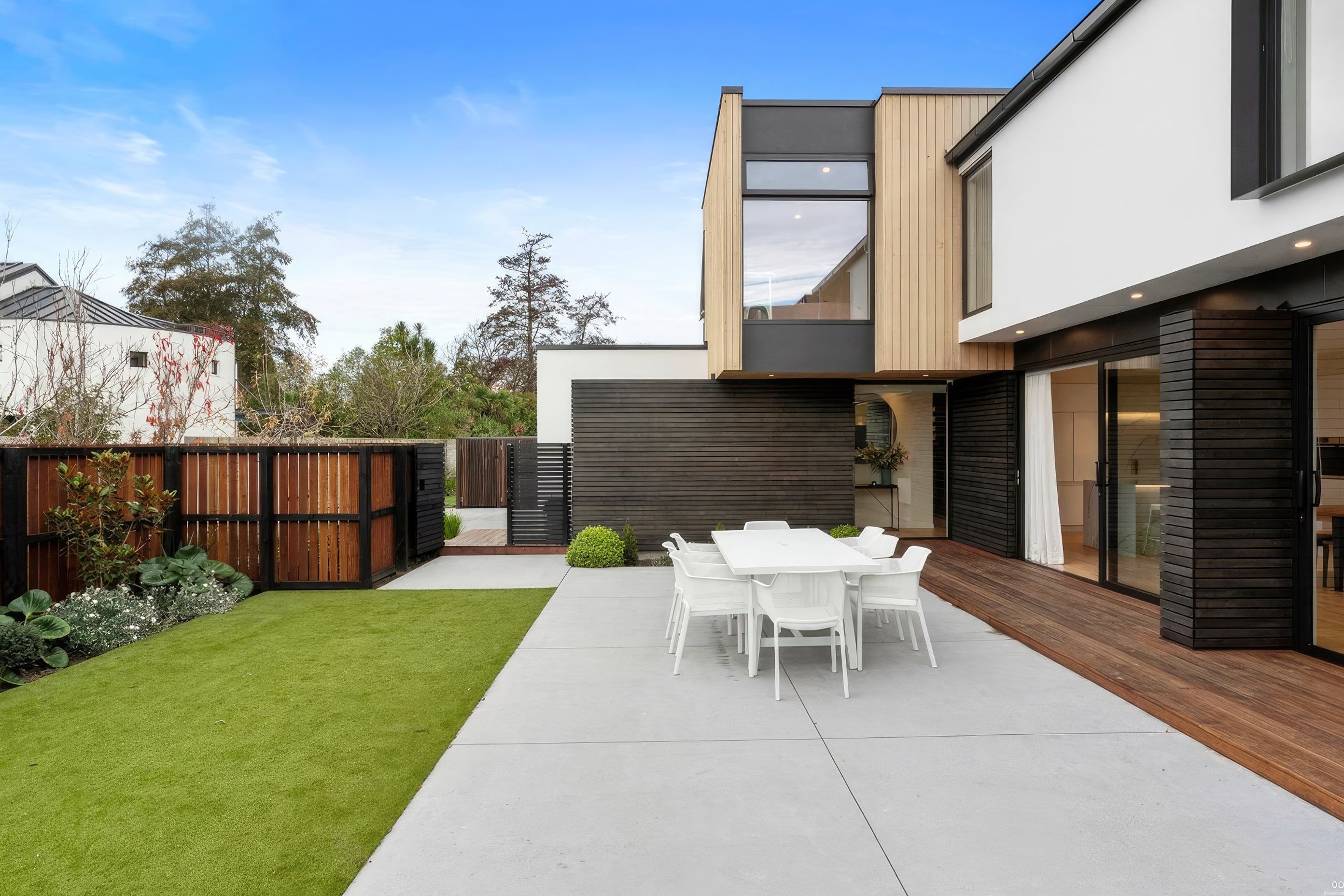 a9fb72ddd43bb1780bd6773474e6a5cf3d8fe8a4-gigapixel-standard-scale-200x.jpg