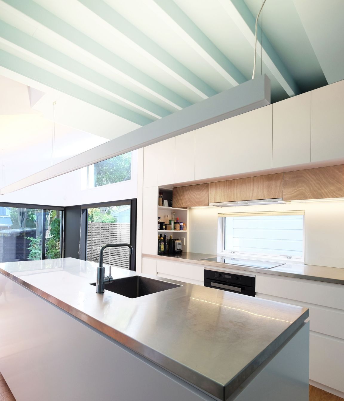 house l on m