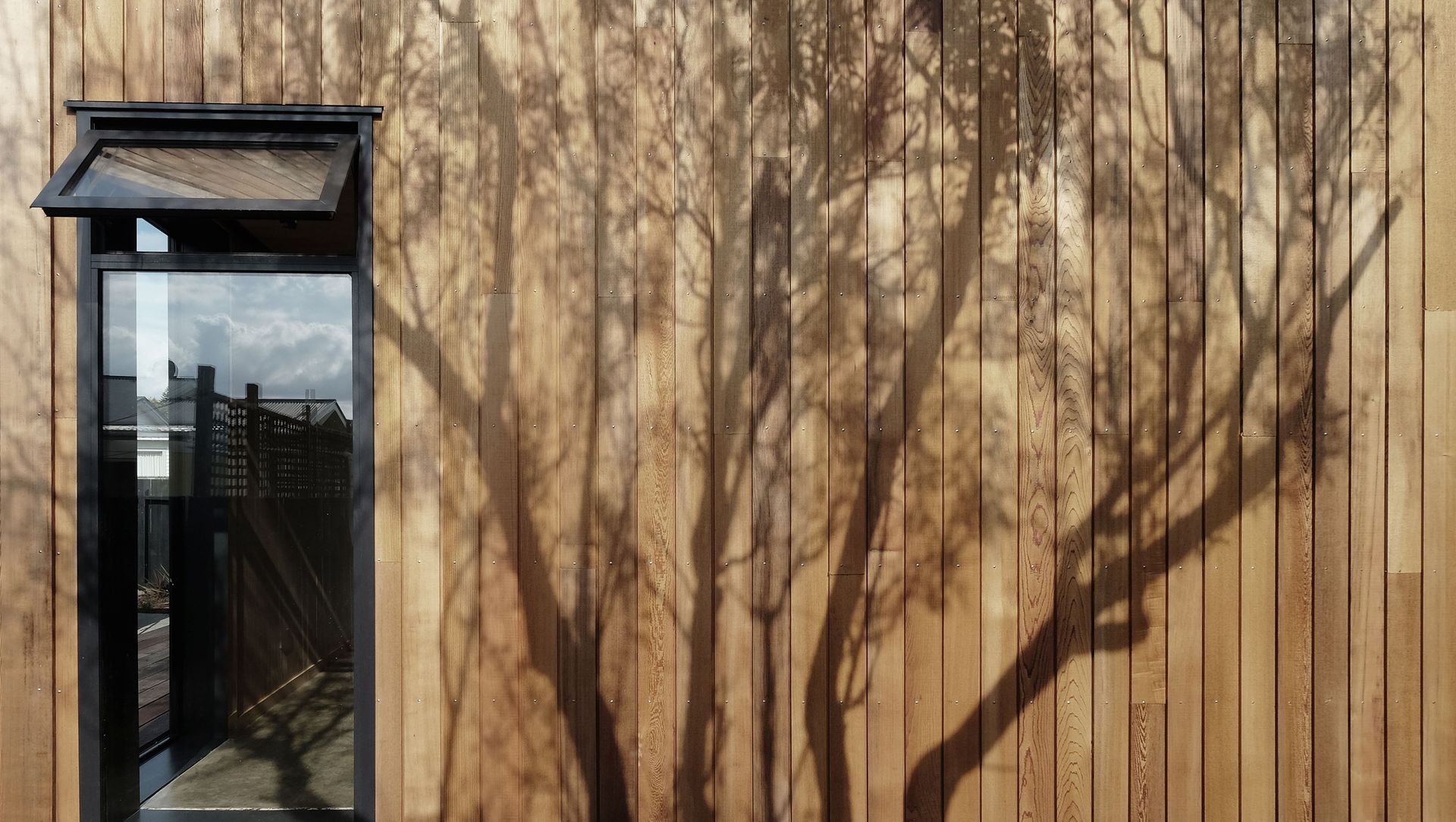 Micro Cedar Mezzanine House banner