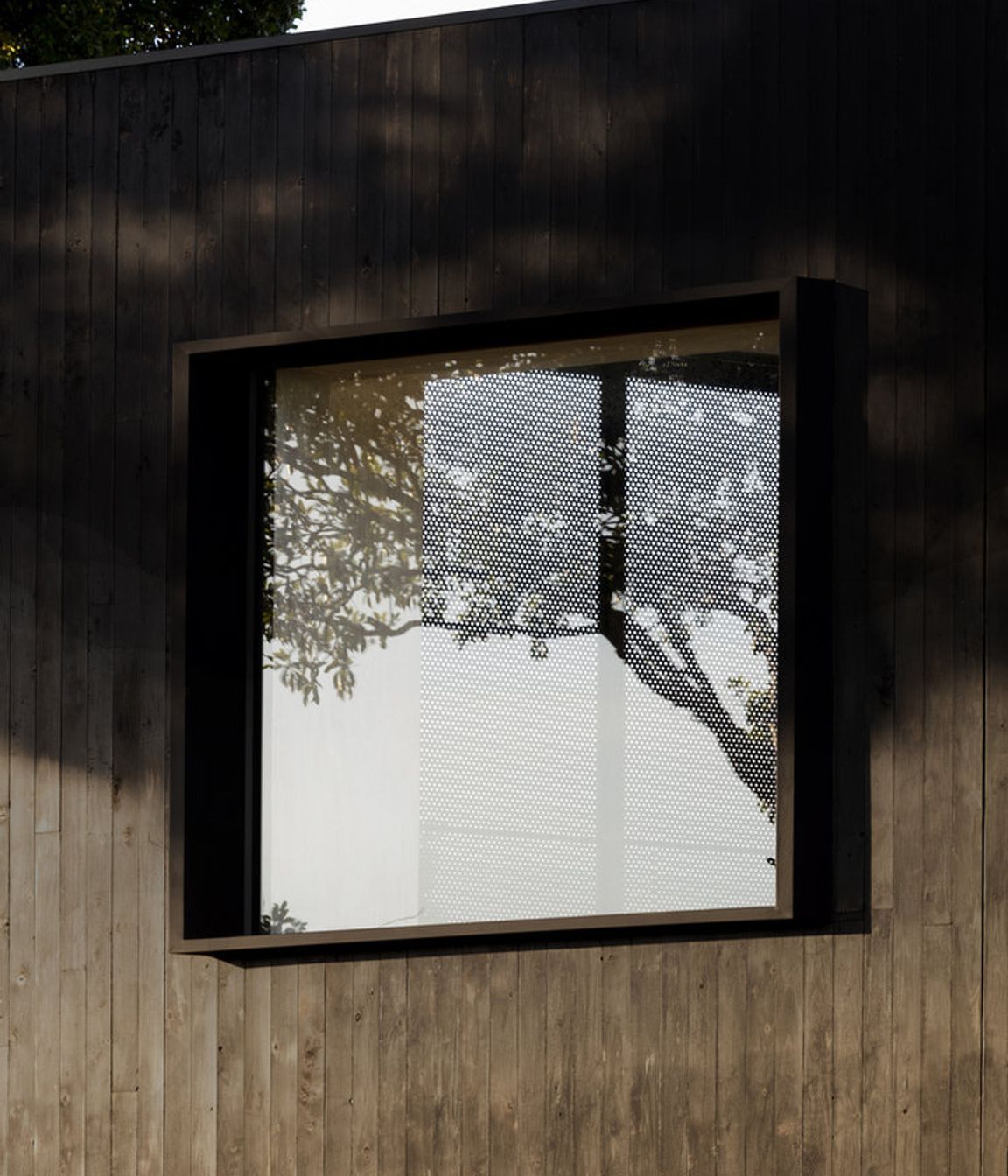 Photography: Brett Boardman, Noel Mclaughlin