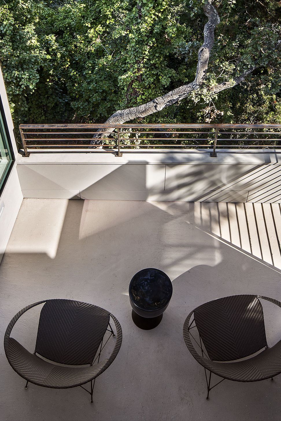 areal-chairsvertical-min.jpg
