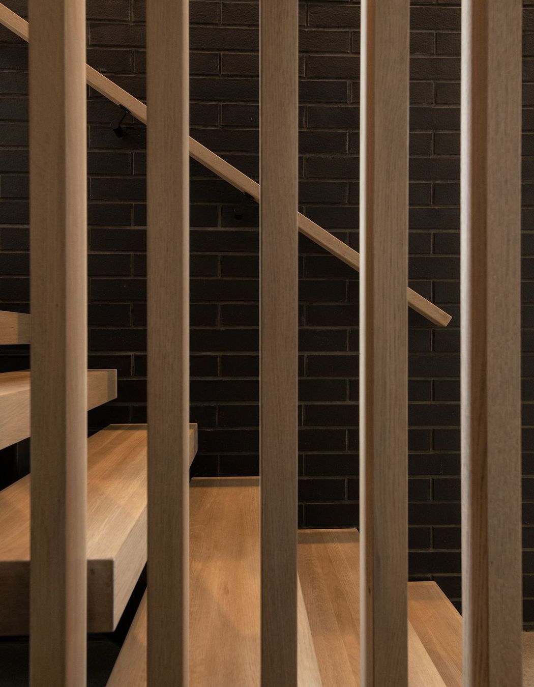 TGA - Modern Screens