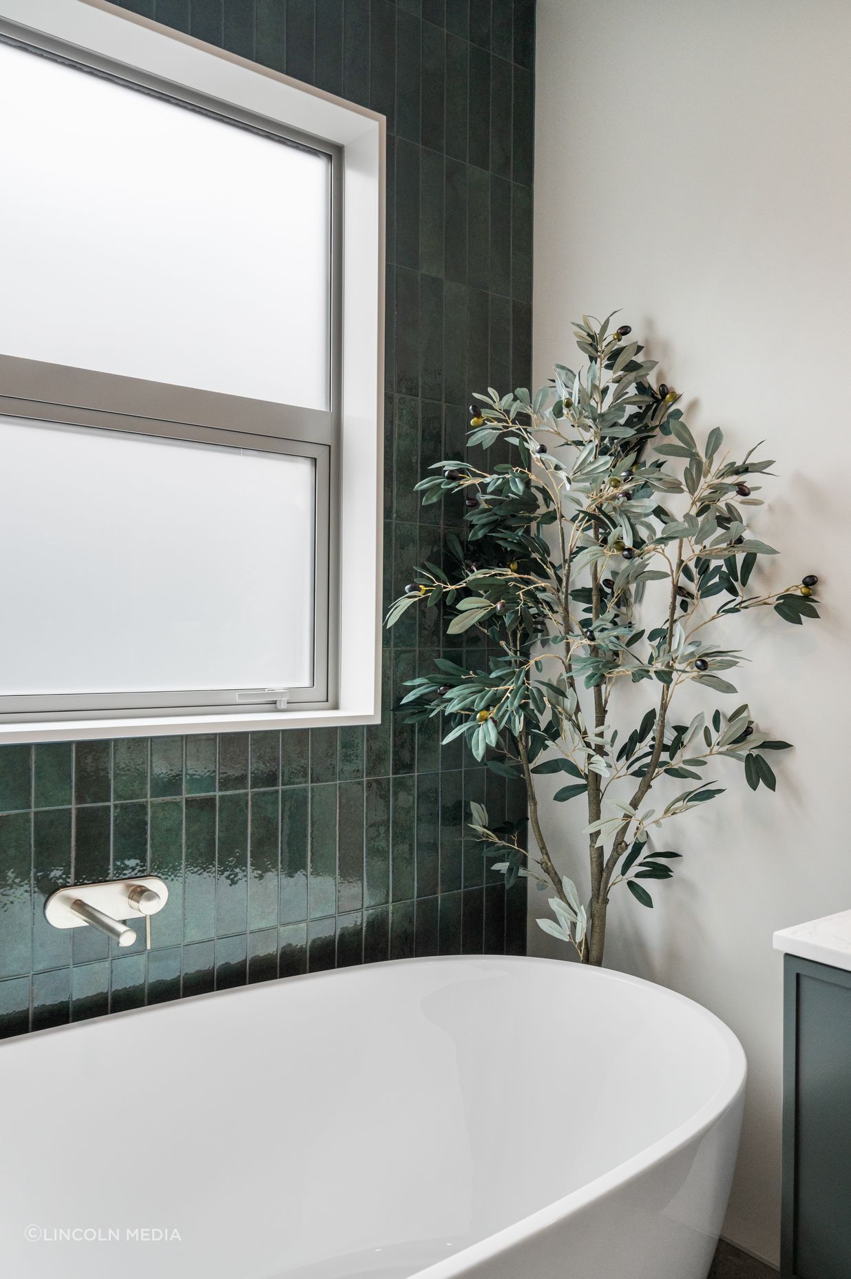 bathroom-2-v8.jpg