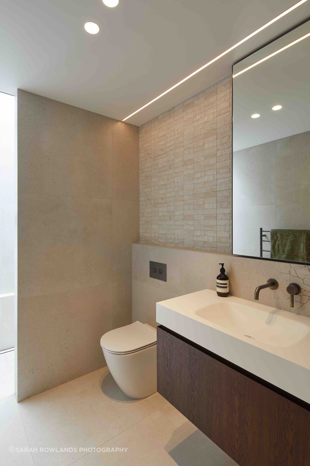 bathroom22.jpg