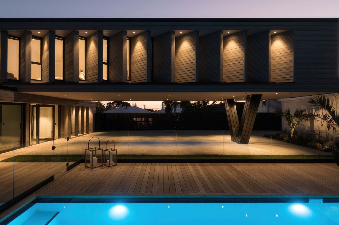 Hollywood Hills in the heart of Takapuna