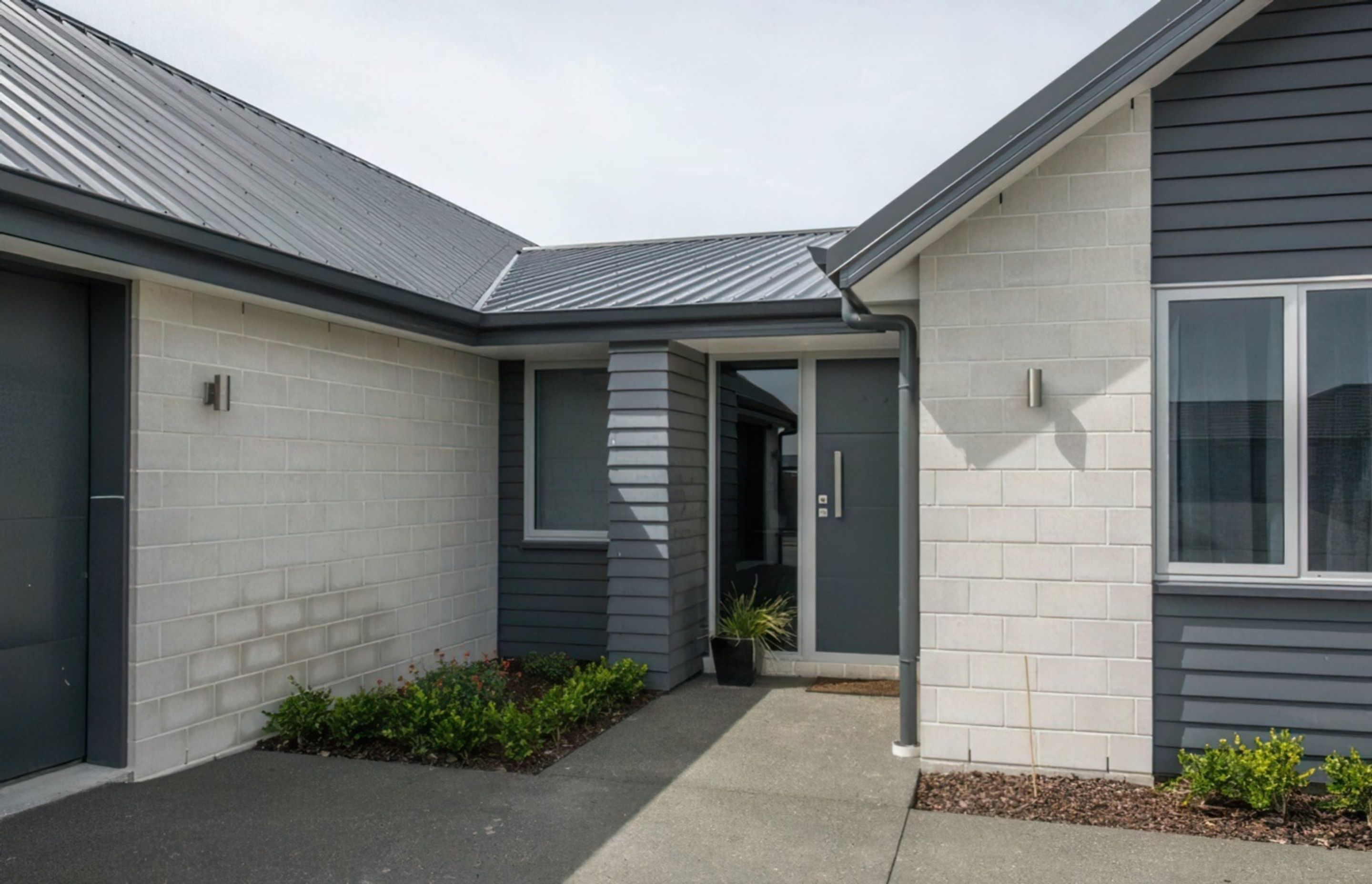 buildmeBonnington-House-03-1024x682-gigapixel-standard-height-927px.jpg