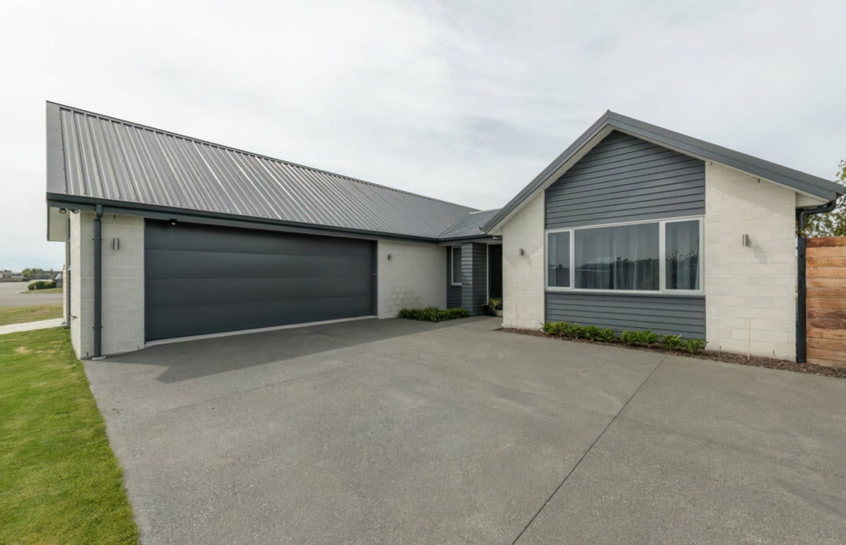 buildmeBonnington-House-05-1024x682-gigapixel-standard-height-927px.jpg