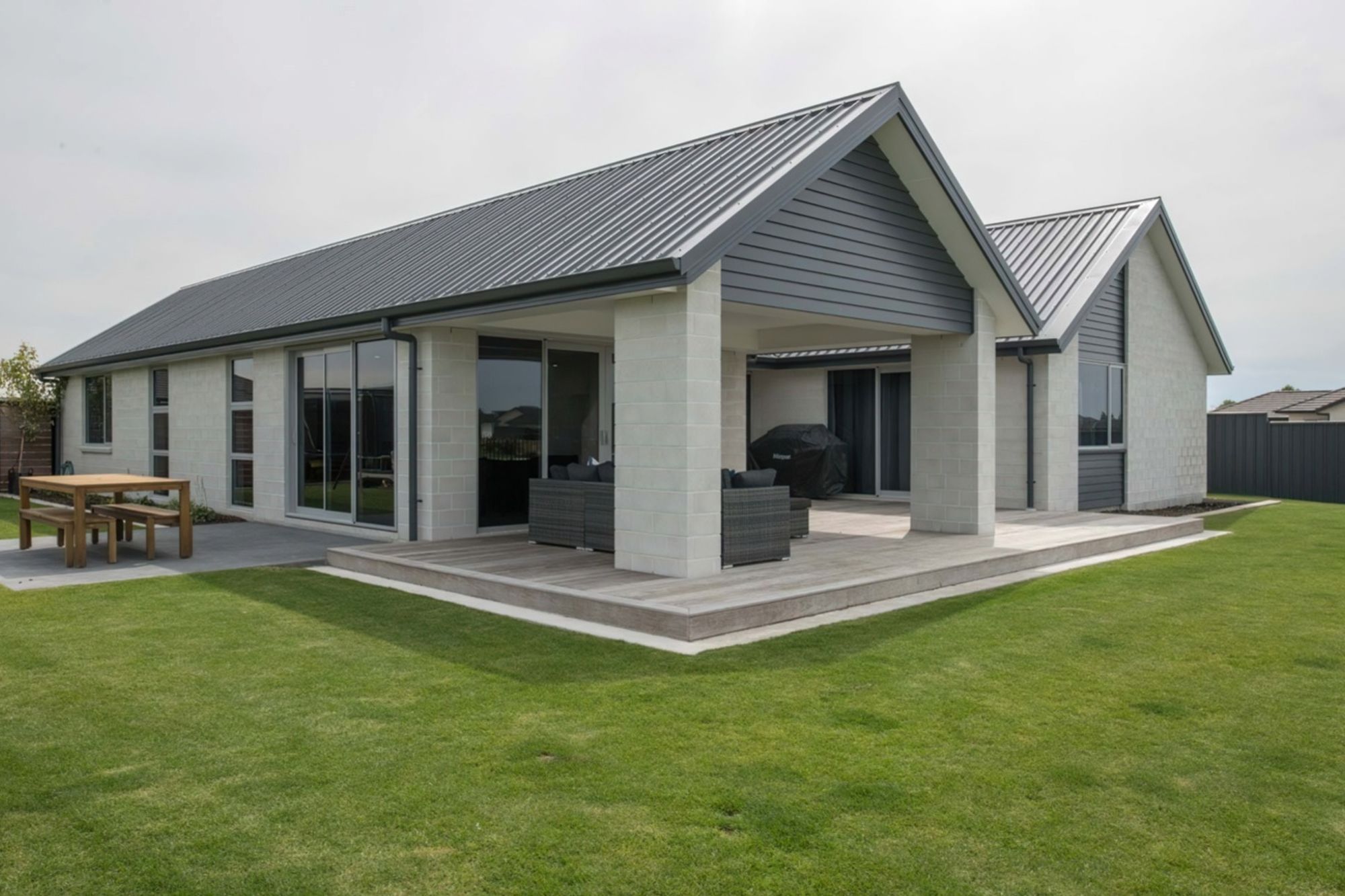 buildmeBonnington-House-13-gigapixel-standard-height-927px.jpg