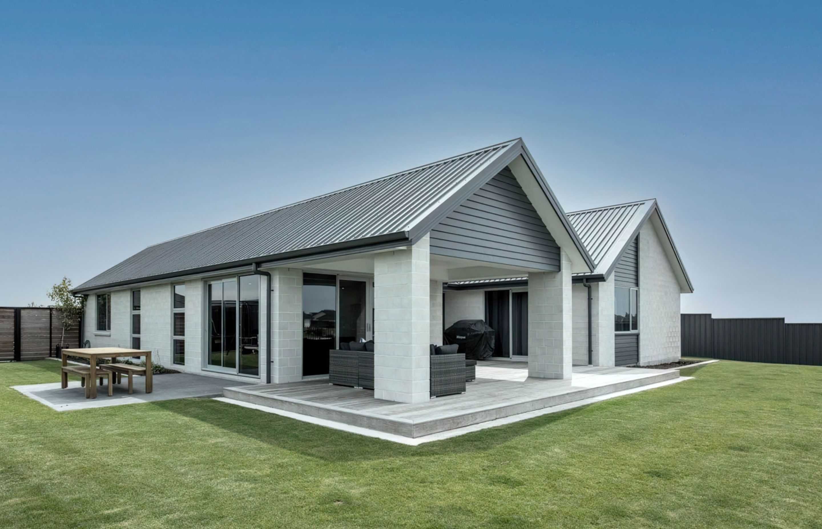 buildmeBonnington-House-15-Adj-gigapixel-standard-height-928px.jpg