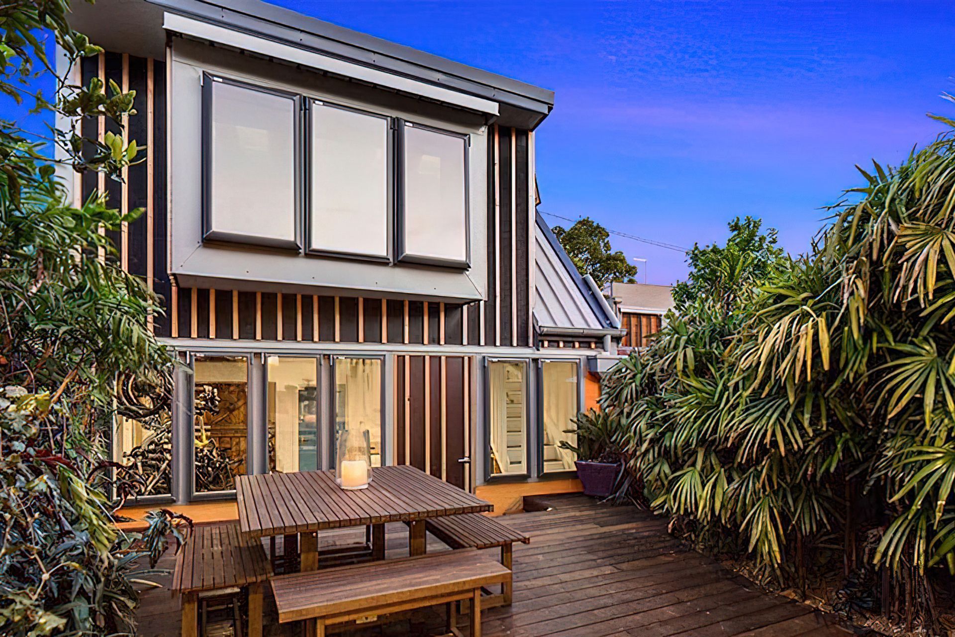 Garage with upper floor study makes for enhanced flexibility. The owner had experience with skylight installation and used double glazed skylights for windows for improved environmental outcomes