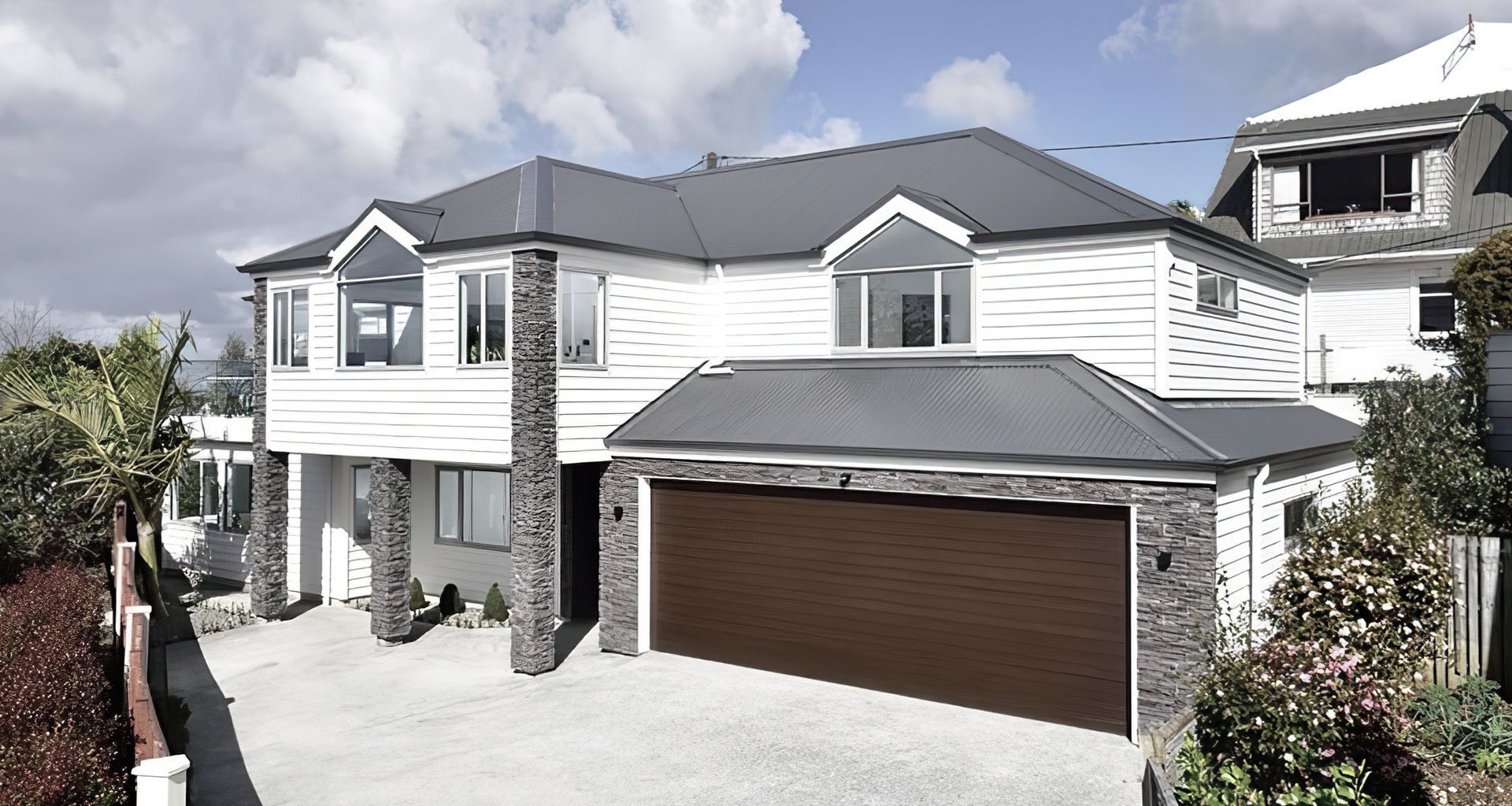 Kowhai Reclad banner