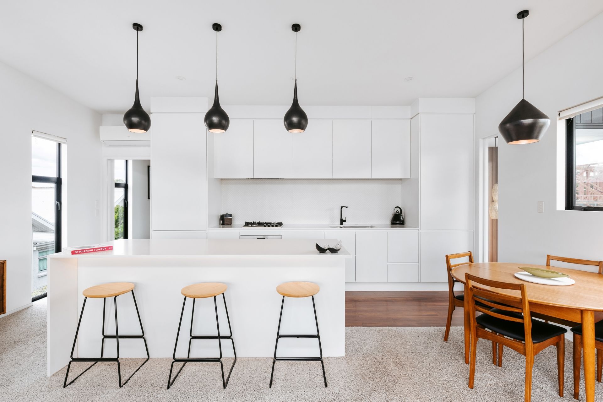 One Two B Tay Street