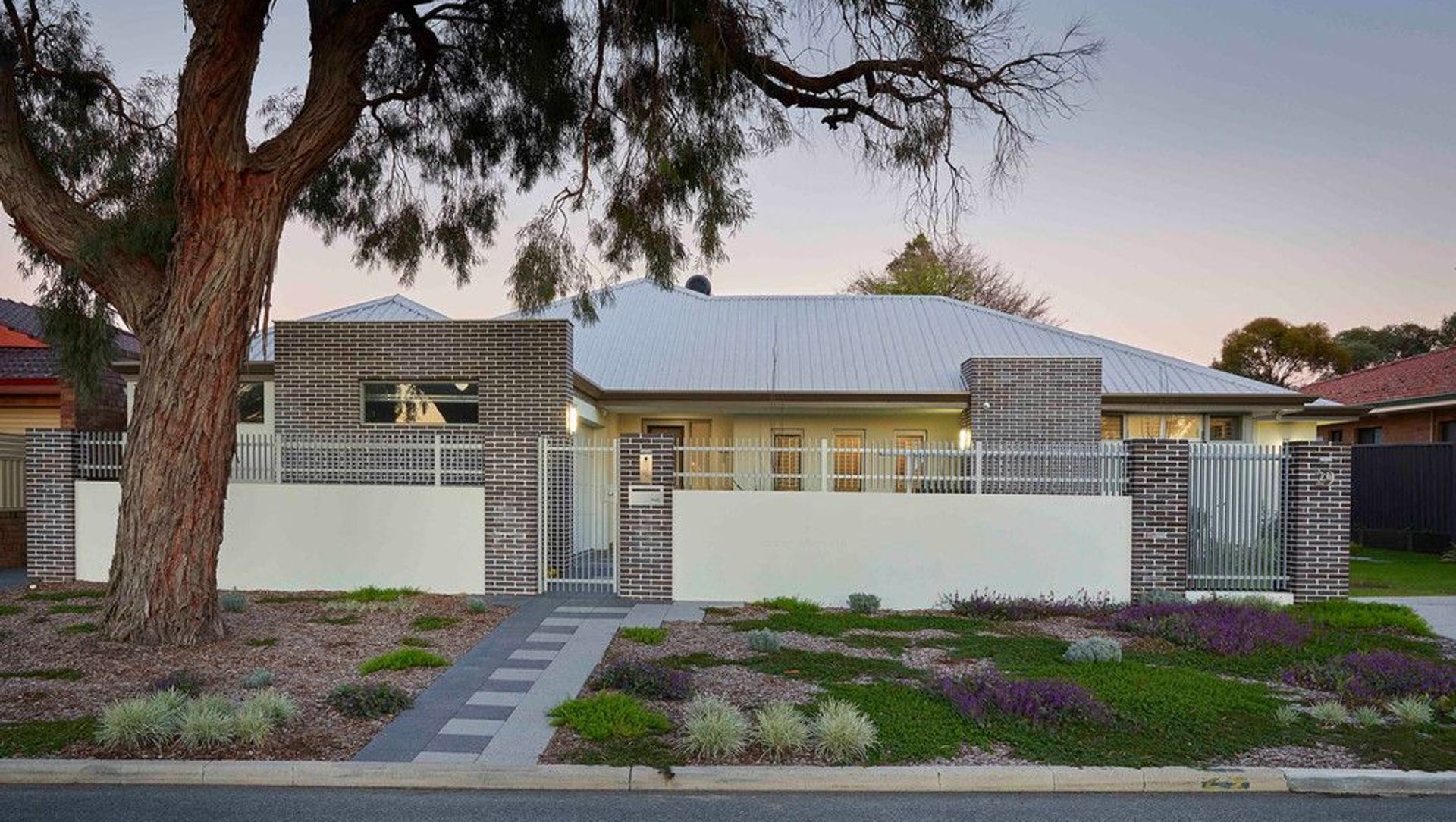 Insulated Garage Door - Winthrop Residence banner