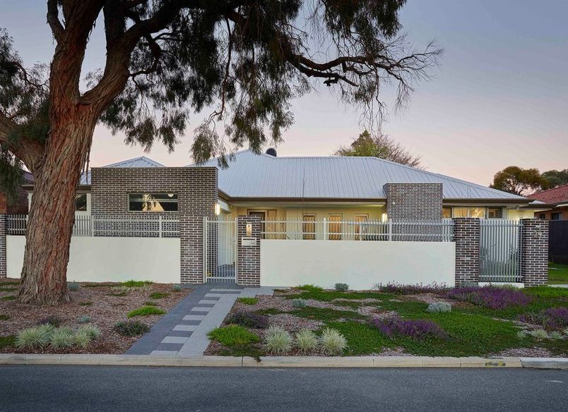 Insulated Garage Door - Winthrop Residence